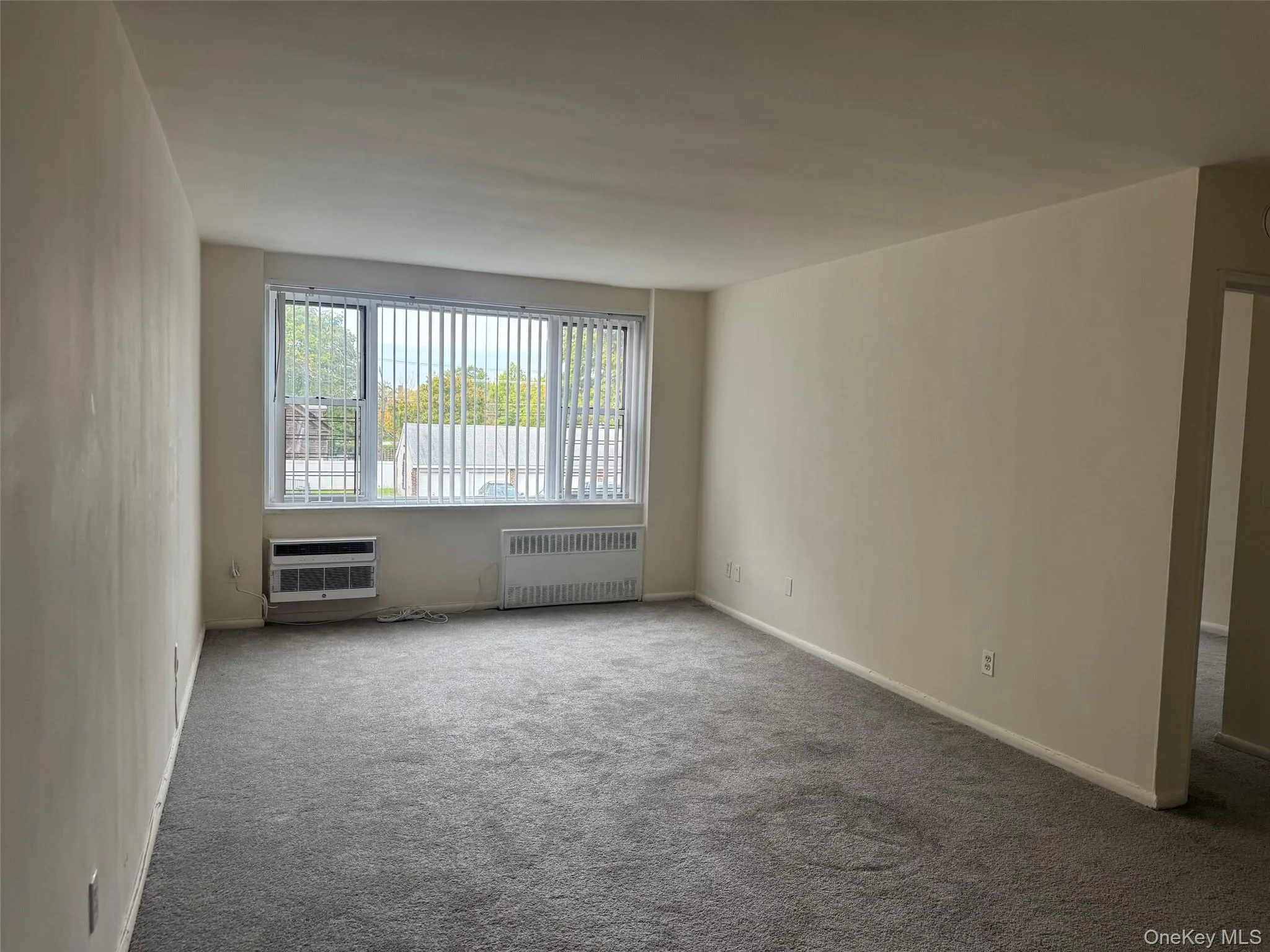 190 Merrick Road, Hempstead, NY, 1 Bedroom Bedrooms, 3 Rooms Rooms,1 BathroomBathrooms,Residential Lease,For Rent,Merrick,0,1061711 190 Merrick Road, Hempstead, NY, 1 Bedroom Bedrooms, 3 Rooms Rooms,1 BathroomBathrooms,Residential Lease,For Rent,Merrick,0,1061711