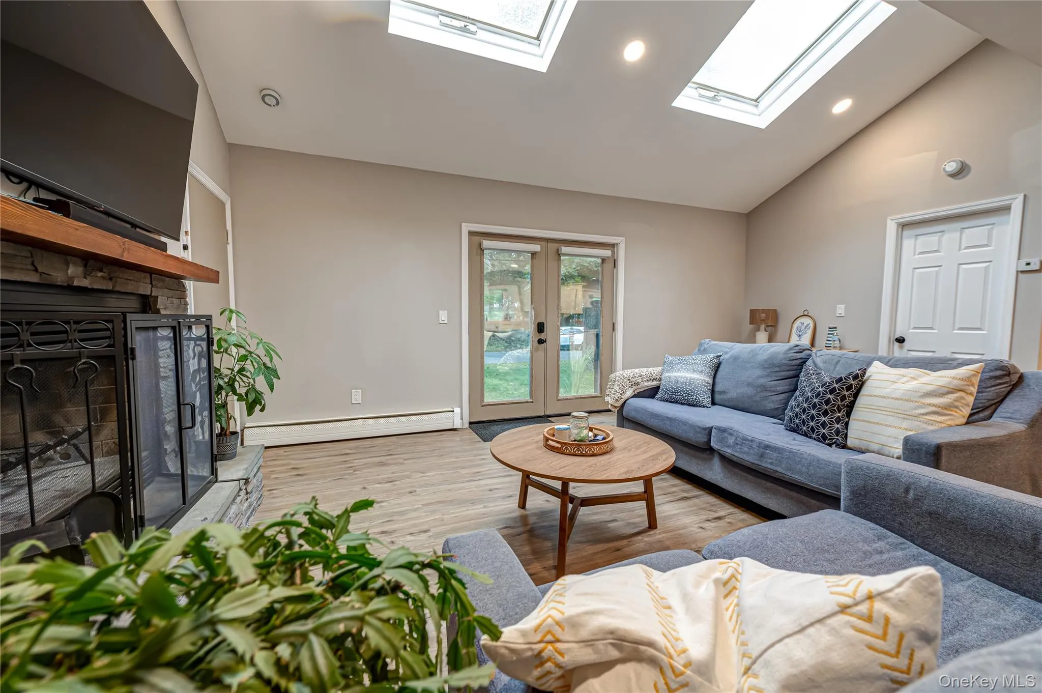 40 Lyman Road, Brookhaven, NY, 4 Bedrooms Bedrooms, 7 Rooms Rooms,2 BathroomsBathrooms,Residential,For Rent,Lyman,0,1061717 40 Lyman Road, Brookhaven, NY, 4 Bedrooms Bedrooms, 7 Rooms Rooms,2 BathroomsBathrooms,Residential,For Rent,Lyman,0,1061717