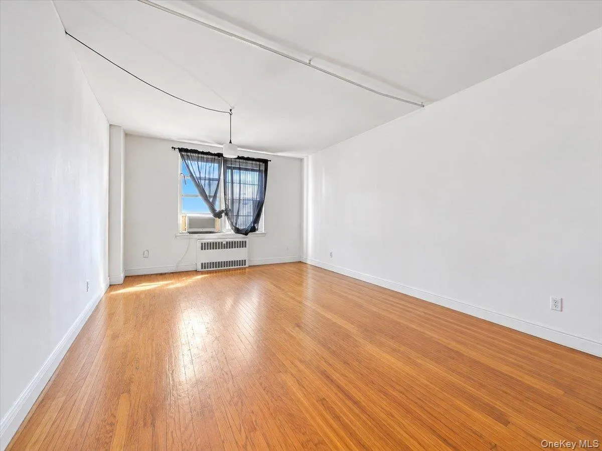 2630 Kingsbridge Terrace, New York, NY, 2 Bedrooms Bedrooms, 4 Rooms Rooms,1 BathroomBathrooms,Residential,For Rent,Kingsbridge,0,1061719 2630 Kingsbridge Terrace, New York, NY, 2 Bedrooms Bedrooms, 4 Rooms Rooms,1 BathroomBathrooms,Residential,For Rent,Kingsbridge,0,1061719
