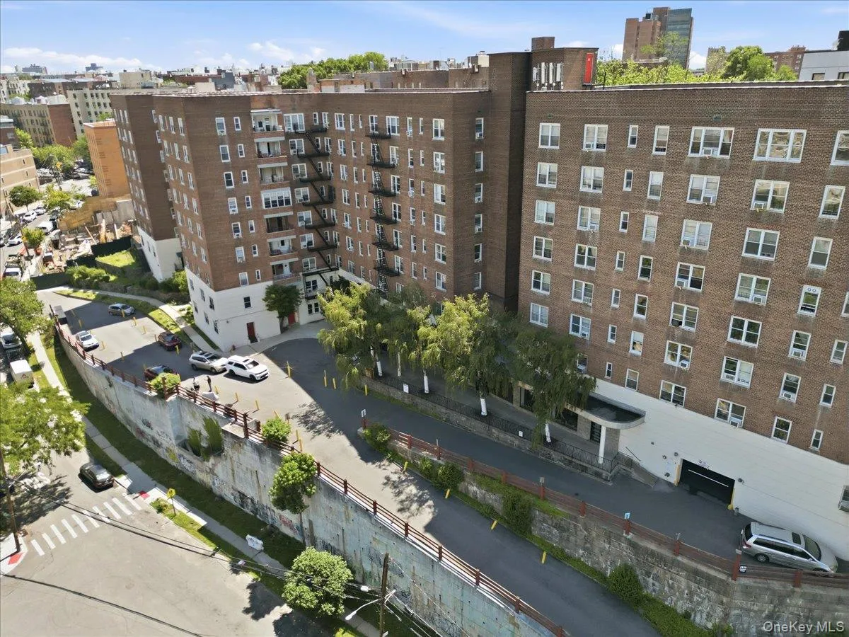 2630 Kingsbridge Terrace, New York, NY, 2 Bedrooms Bedrooms, 4 Rooms Rooms,1 BathroomBathrooms,Residential,For Rent,Kingsbridge,0,1061719 2630 Kingsbridge Terrace, New York, NY, 2 Bedrooms Bedrooms, 4 Rooms Rooms,1 BathroomBathrooms,Residential,For Rent,Kingsbridge,0,1061719