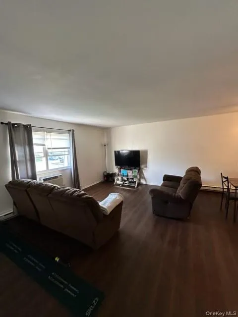 17 White Gate Road, Wappinger, NY, 1 Bedroom Bedrooms, 4 Room Rooms,1 BathroomBathrooms,Residential Lease,For Rent,White Gate,0,1061753 17 White Gate Road, Wappinger, NY, 1 Bedroom Bedrooms, 4 Room Rooms,1 BathroomBathrooms,Residential Lease,For Rent,White Gate,0,1061753