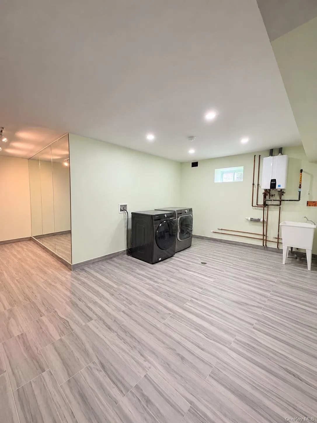16945 23rd Avenue, New York, NY, 5 Bedrooms Bedrooms, 9 Rooms Rooms,3 BathroomsBathrooms,Residential,For Rent,23rd,0,1061756 16945 23rd Avenue, New York, NY, 5 Bedrooms Bedrooms, 9 Rooms Rooms,3 BathroomsBathrooms,Residential,For Rent,23rd,0,1061756