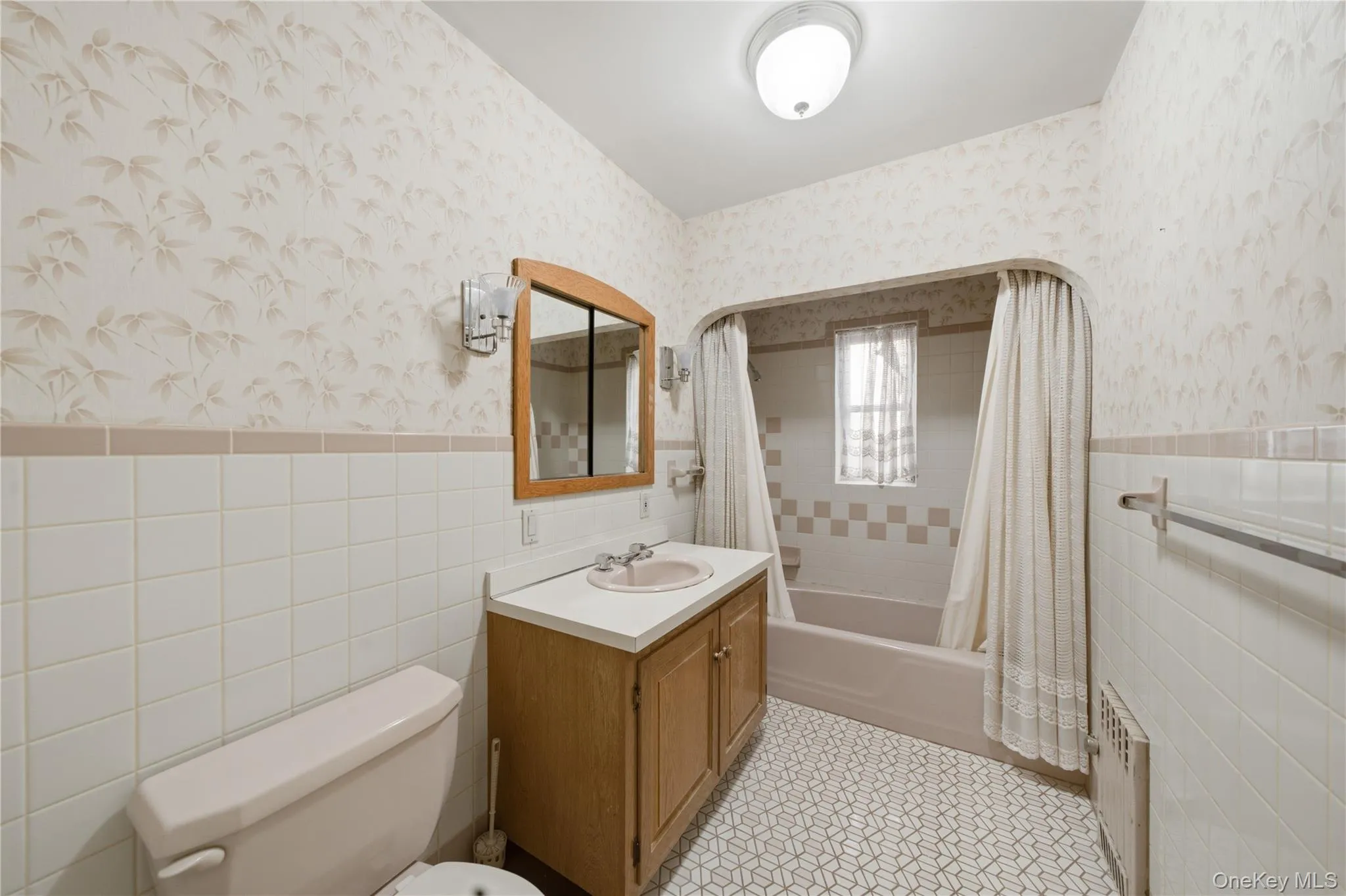 77-22 83rd Street, New York, NY, 3 Bedrooms Bedrooms, 7 Rooms Rooms,1 BathroomBathrooms,Residential,For Rent,83rd,0,1061763 77-22 83rd Street, New York, NY, 3 Bedrooms Bedrooms, 7 Rooms Rooms,1 BathroomBathrooms,Residential,For Rent,83rd,0,1061763