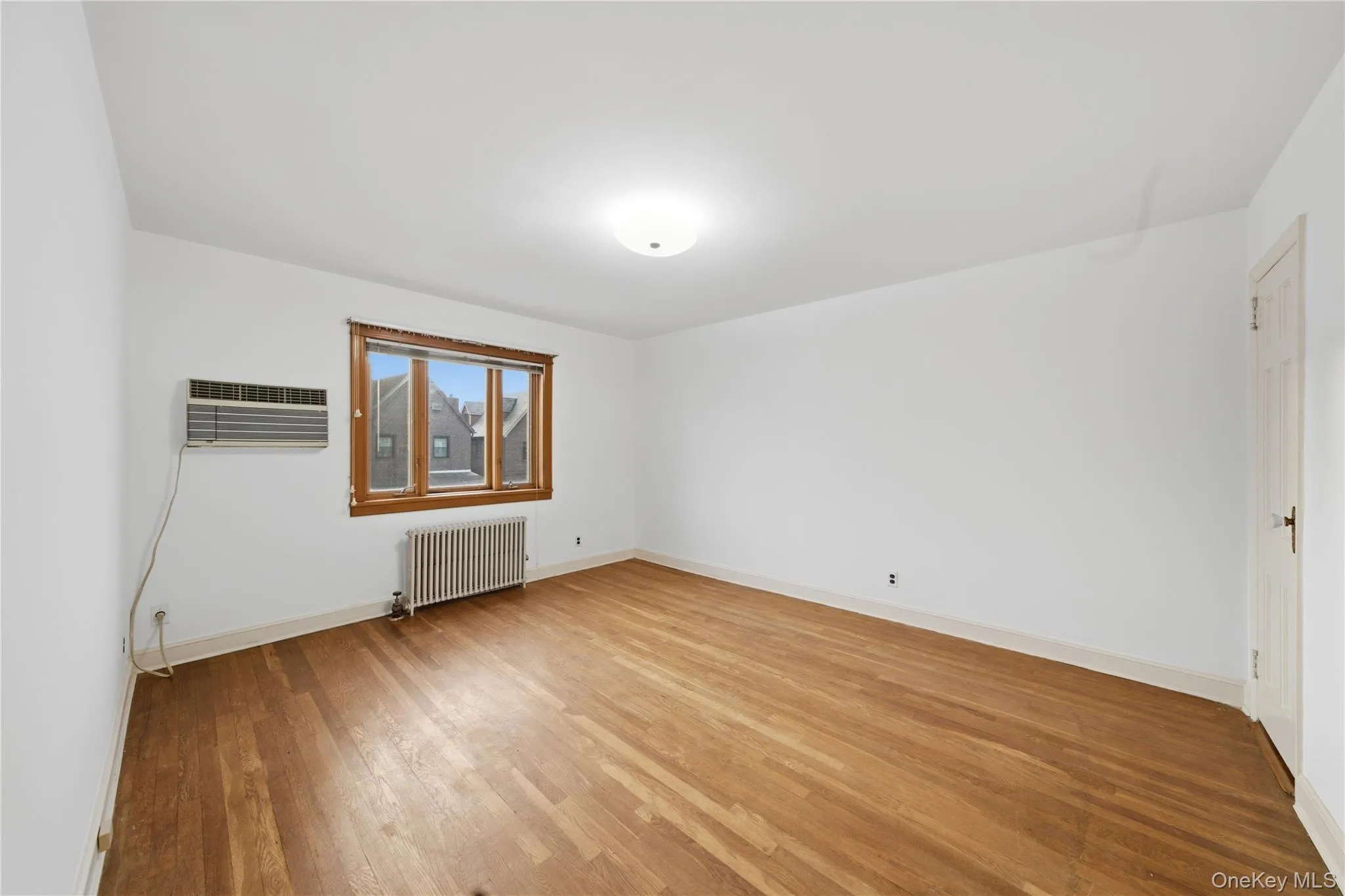 77-22 83rd Street, New York, NY, 3 Bedrooms Bedrooms, 7 Rooms Rooms,1 BathroomBathrooms,Residential,For Rent,83rd,0,1061763 77-22 83rd Street, New York, NY, 3 Bedrooms Bedrooms, 7 Rooms Rooms,1 BathroomBathrooms,Residential,For Rent,83rd,0,1061763