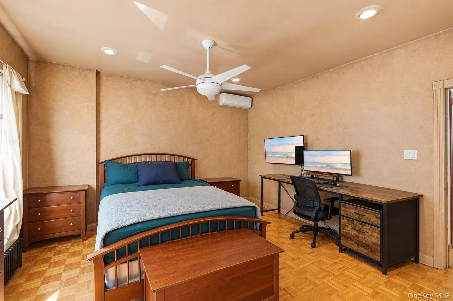2239 Tiebout Avenue, New York, NY, 3 Bedrooms Bedrooms, 7 Rooms Rooms,2 BathroomsBathrooms,Residential,For Rent,Tiebout,0,1061768 2239 Tiebout Avenue, New York, NY, 3 Bedrooms Bedrooms, 7 Rooms Rooms,2 BathroomsBathrooms,Residential,For Rent,Tiebout,0,1061768