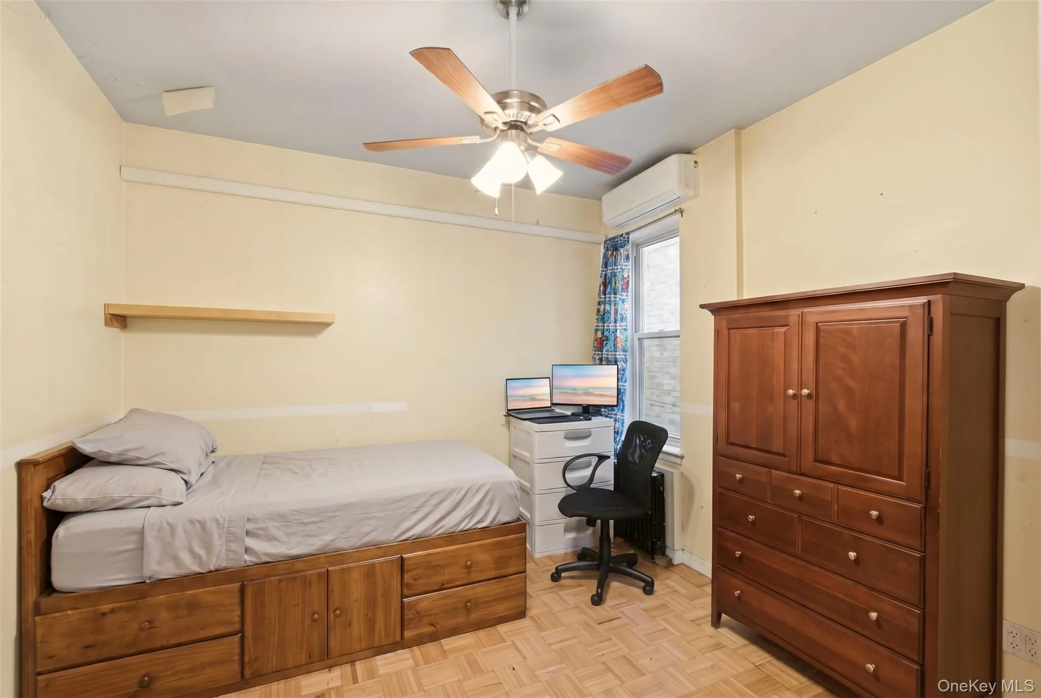 2239 Tiebout Avenue, New York, NY, 3 Bedrooms Bedrooms, 7 Rooms Rooms,2 BathroomsBathrooms,Residential,For Rent,Tiebout,0,1061768 2239 Tiebout Avenue, New York, NY, 3 Bedrooms Bedrooms, 7 Rooms Rooms,2 BathroomsBathrooms,Residential,For Rent,Tiebout,0,1061768