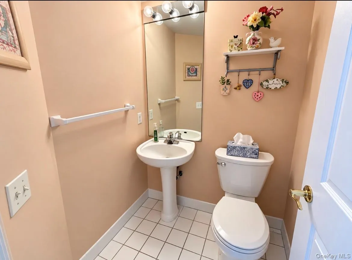 33 Perri Circle, Brookhaven, NY, 3 Bedrooms Bedrooms, 9 Rooms Rooms,2 BathroomsBathrooms,Residential,For Rent,Perri,0,1061785 33 Perri Circle, Brookhaven, NY, 3 Bedrooms Bedrooms, 9 Rooms Rooms,2 BathroomsBathrooms,Residential,For Rent,Perri,0,1061785