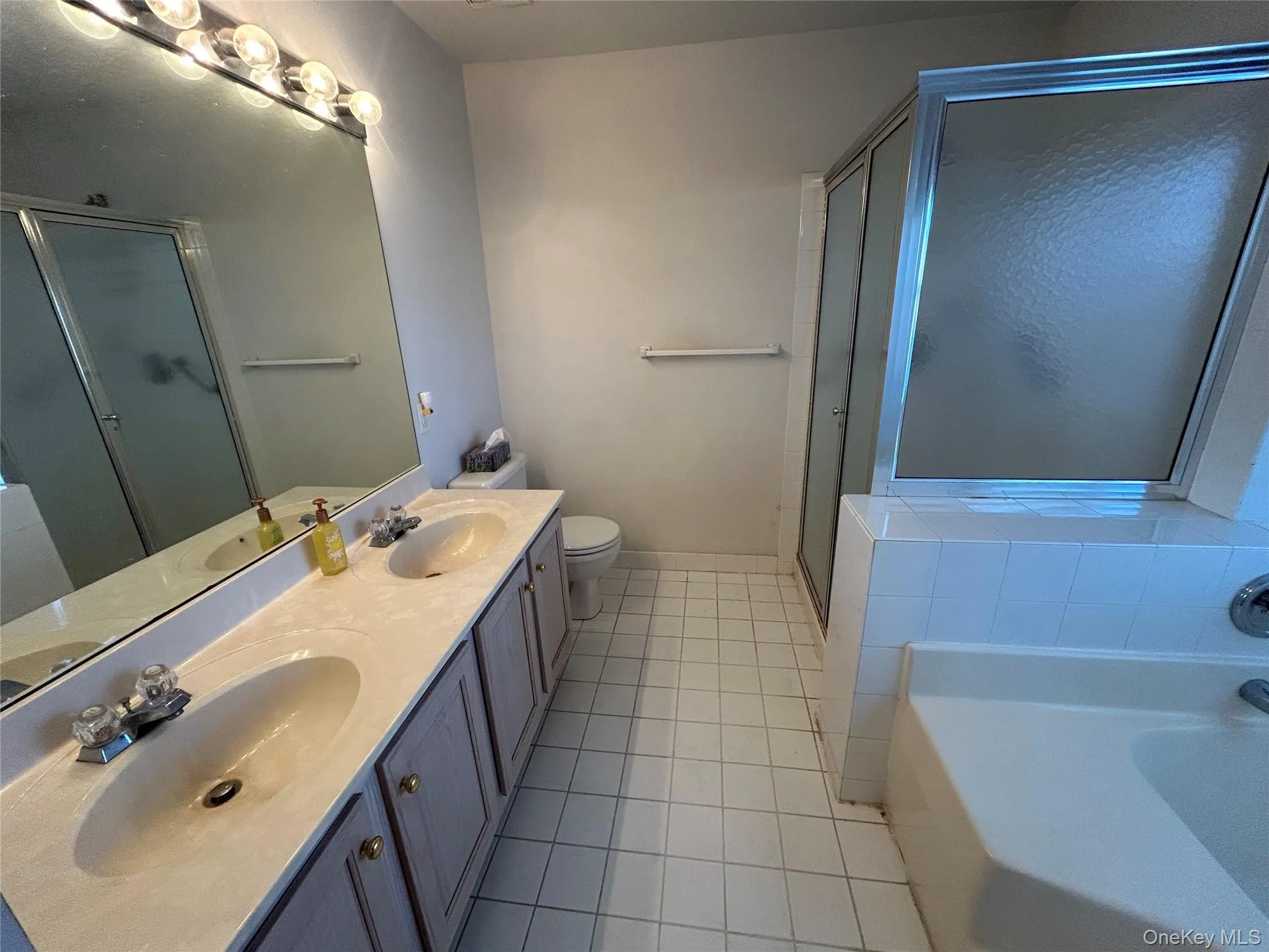 33 Perri Circle, Brookhaven, NY, 3 Bedrooms Bedrooms, 9 Rooms Rooms,2 BathroomsBathrooms,Residential,For Rent,Perri,0,1061785 33 Perri Circle, Brookhaven, NY, 3 Bedrooms Bedrooms, 9 Rooms Rooms,2 BathroomsBathrooms,Residential,For Rent,Perri,0,1061785