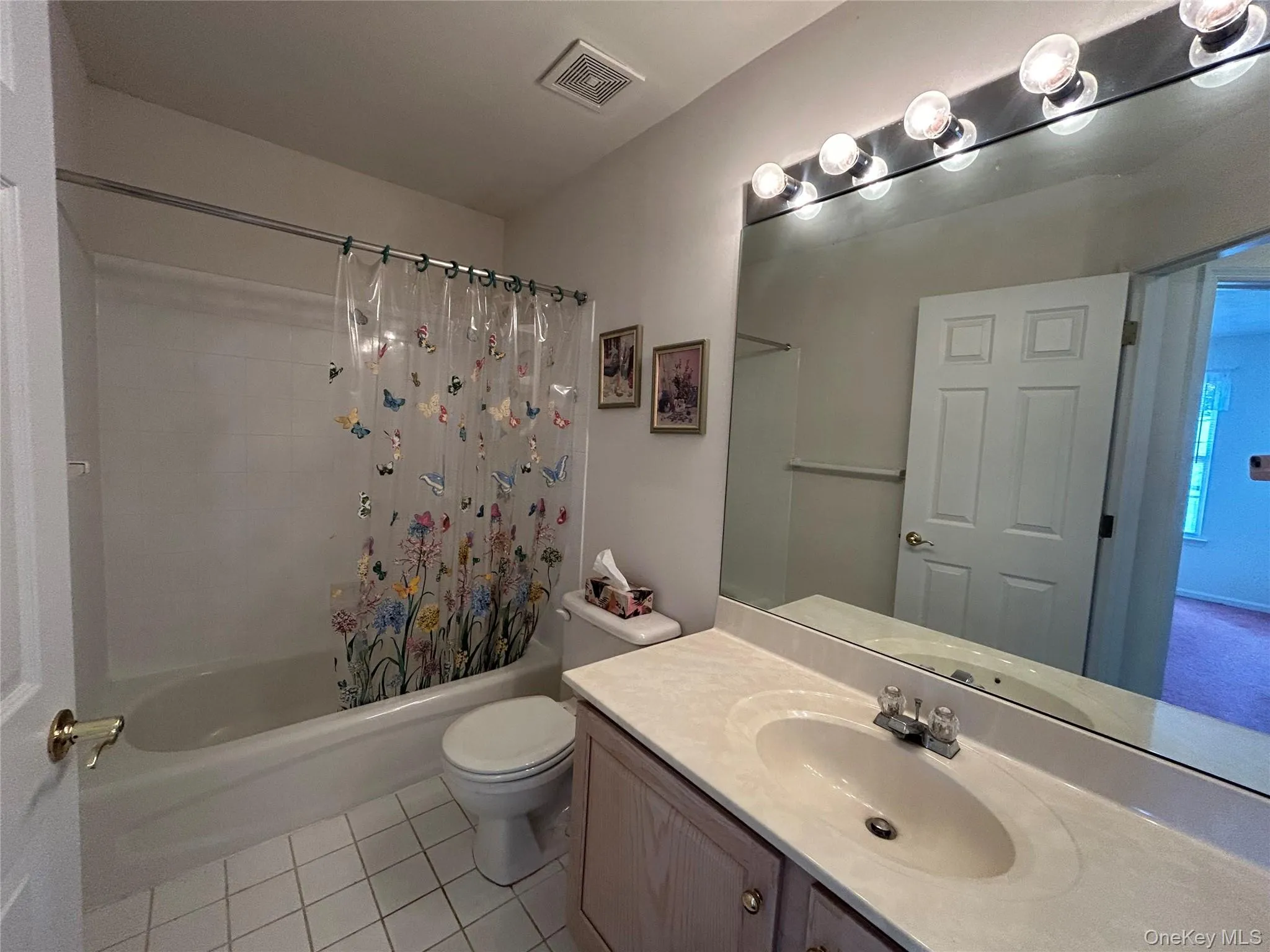 33 Perri Circle, Brookhaven, NY, 3 Bedrooms Bedrooms, 9 Rooms Rooms,2 BathroomsBathrooms,Residential,For Rent,Perri,0,1061785 33 Perri Circle, Brookhaven, NY, 3 Bedrooms Bedrooms, 9 Rooms Rooms,2 BathroomsBathrooms,Residential,For Rent,Perri,0,1061785