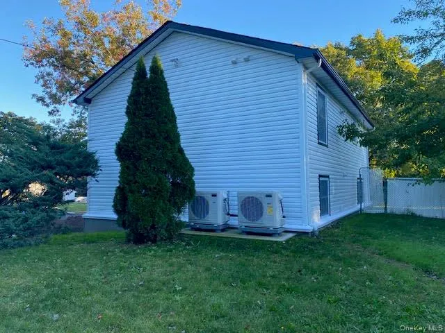 14 split cedar, Islip, NY, 4 Bedrooms Bedrooms, 9 Rooms Rooms,2 BathroomsBathrooms,Residential,For Rent,split cedar,0,1061787 14 split cedar, Islip, NY, 4 Bedrooms Bedrooms, 9 Rooms Rooms,2 BathroomsBathrooms,Residential,For Rent,split cedar,0,1061787
