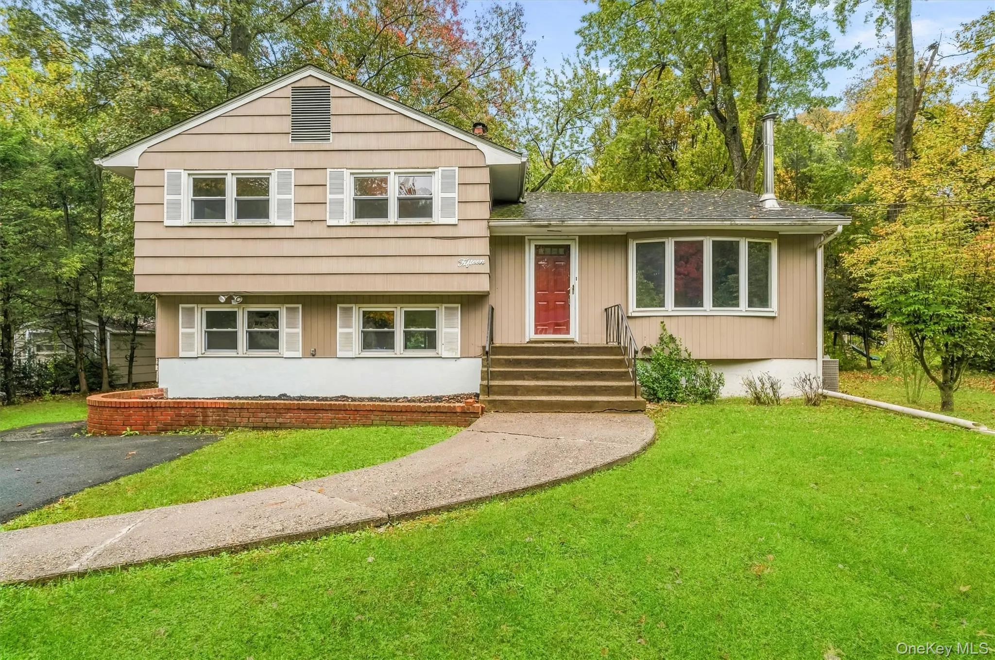 15 oak Road, Clarkstown, NY, 3 Bedrooms Bedrooms, 9 Rooms Rooms,2 BathroomsBathrooms,Residential,For Rent,oak,0,1061793 15 oak Road, Clarkstown, NY, 3 Bedrooms Bedrooms, 9 Rooms Rooms,2 BathroomsBathrooms,Residential,For Rent,oak,0,1061793