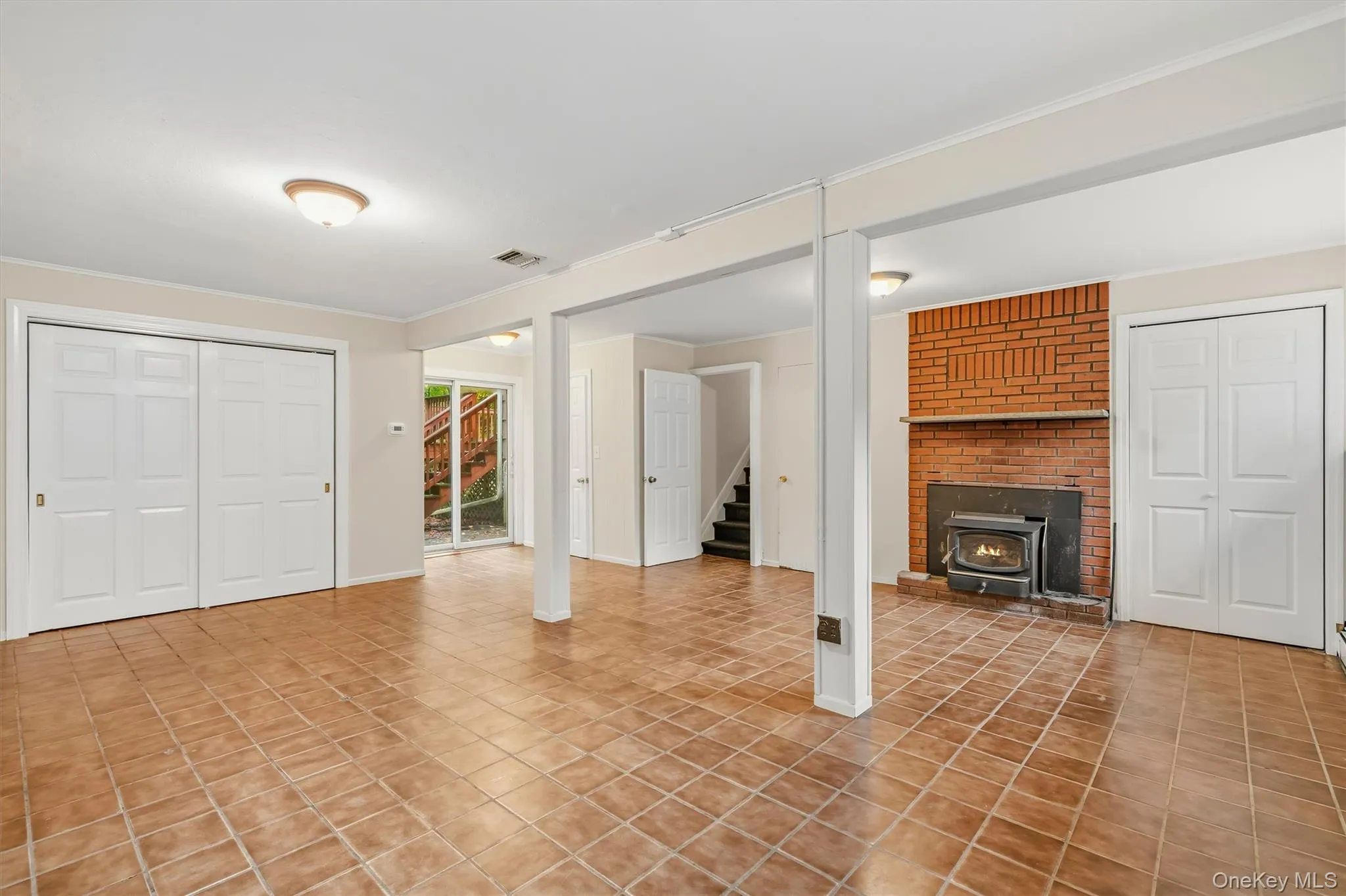 15 oak Road, Clarkstown, NY, 3 Bedrooms Bedrooms, 9 Rooms Rooms,2 BathroomsBathrooms,Residential,For Rent,oak,0,1061793 15 oak Road, Clarkstown, NY, 3 Bedrooms Bedrooms, 9 Rooms Rooms,2 BathroomsBathrooms,Residential,For Rent,oak,0,1061793