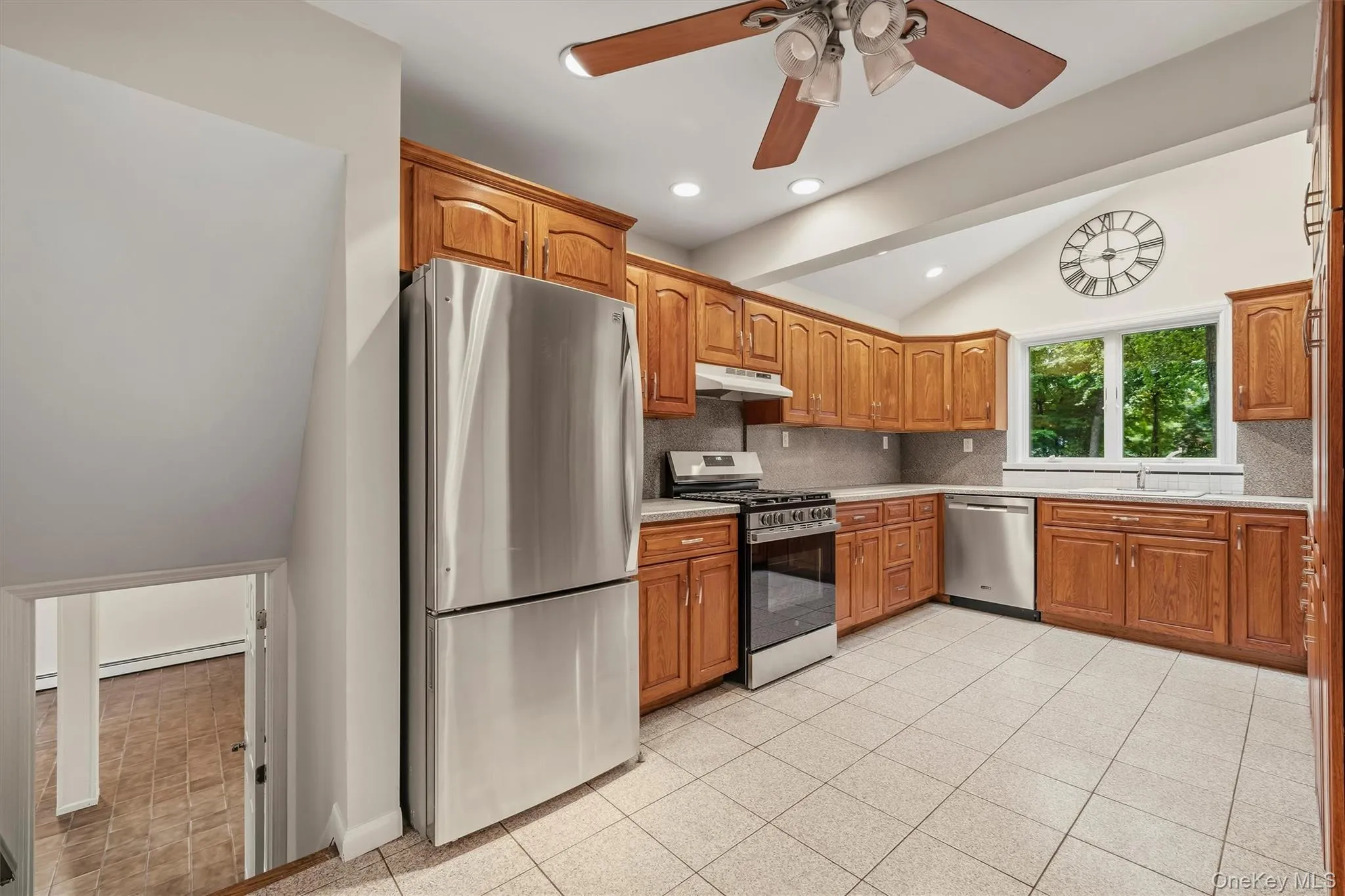 15 oak Road, Clarkstown, NY, 3 Bedrooms Bedrooms, 9 Rooms Rooms,2 BathroomsBathrooms,Residential,For Rent,oak,0,1061793 15 oak Road, Clarkstown, NY, 3 Bedrooms Bedrooms, 9 Rooms Rooms,2 BathroomsBathrooms,Residential,For Rent,oak,0,1061793