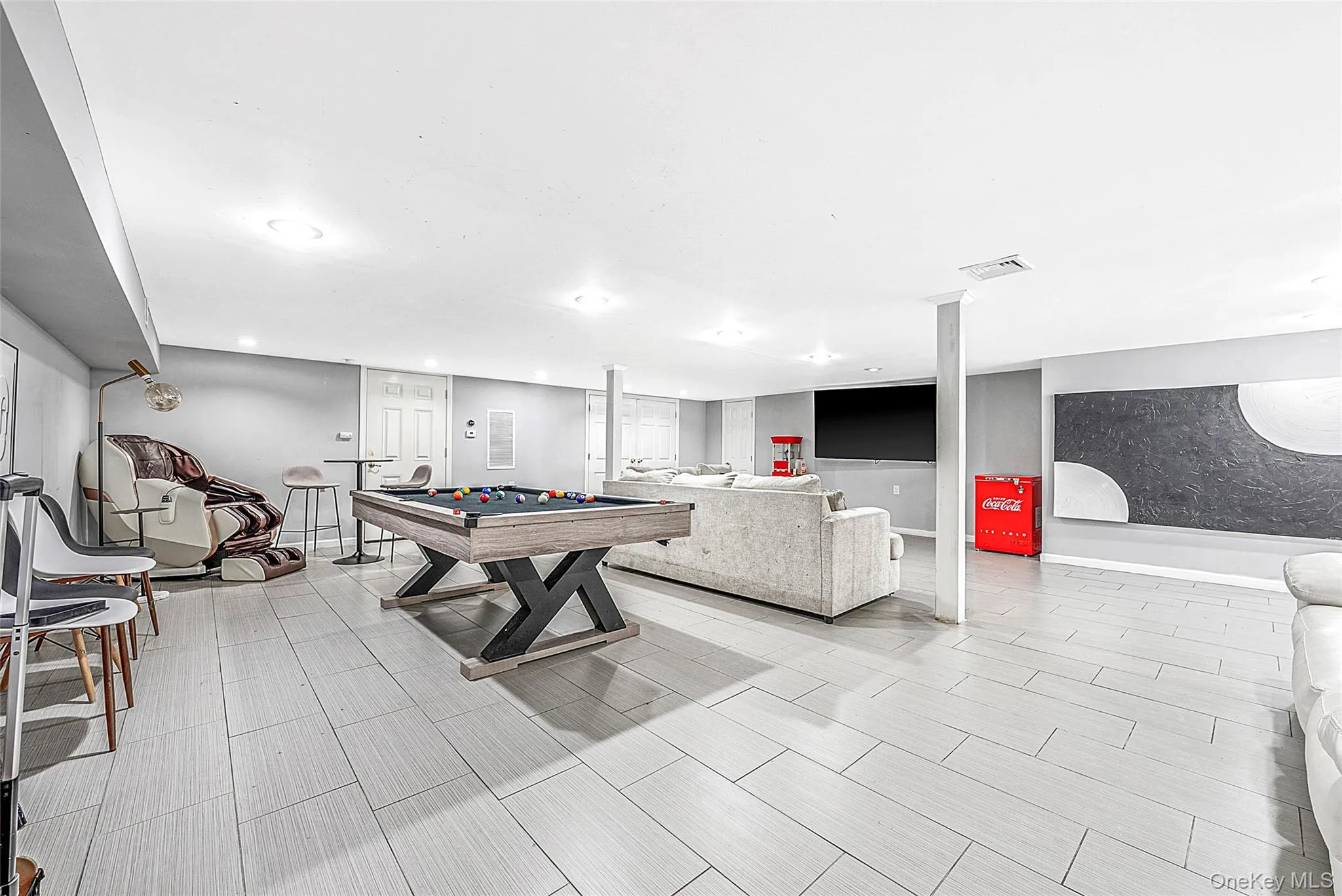 345 Durkee Lane, Brookhaven, NY, 7 Bedrooms Bedrooms, 17 Rooms Rooms,6 BathroomsBathrooms,Residential,For Rent,Durkee,0,1061798 345 Durkee Lane, Brookhaven, NY, 7 Bedrooms Bedrooms, 17 Rooms Rooms,6 BathroomsBathrooms,Residential,For Rent,Durkee,0,1061798
