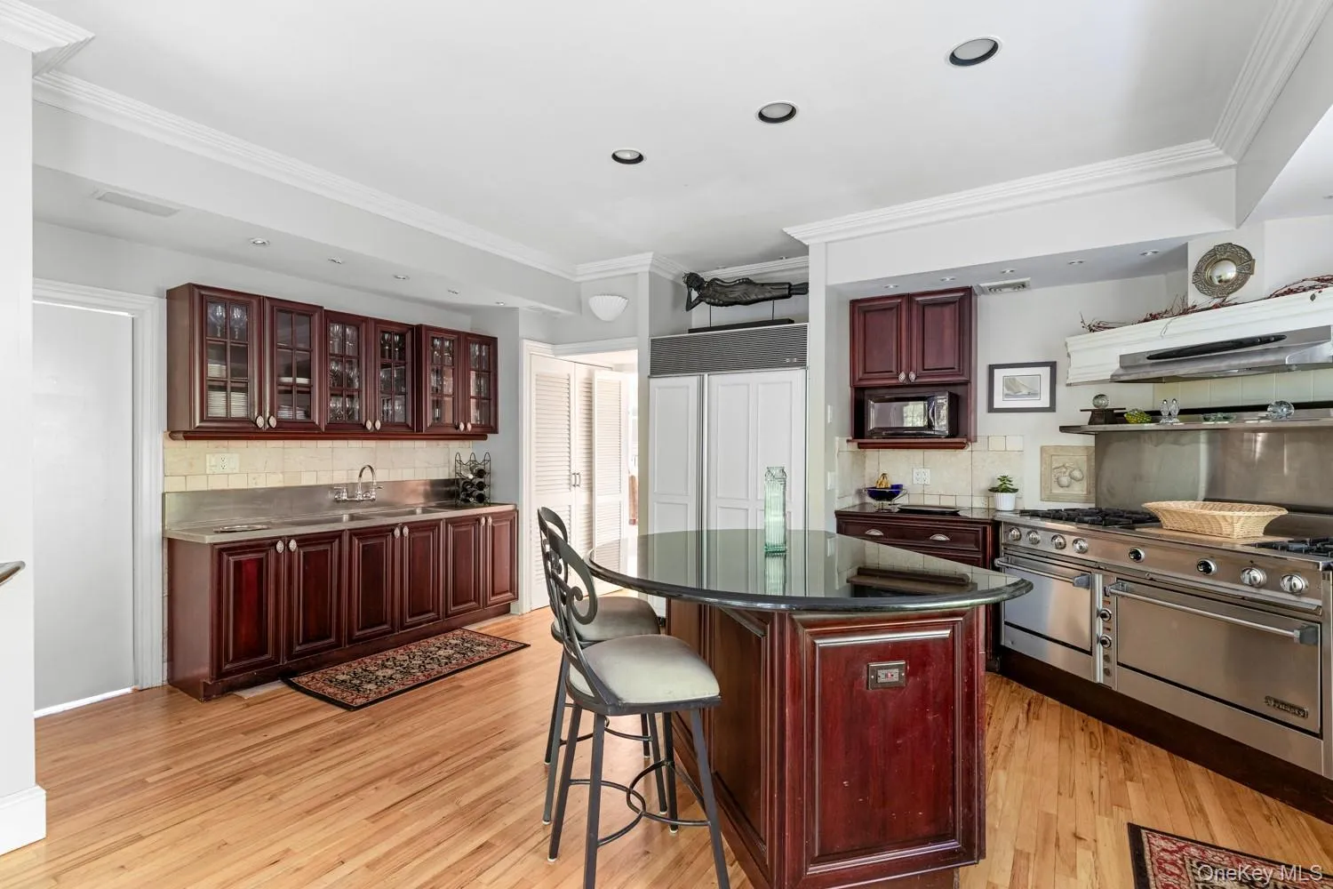 6 Arbutus Path, Brookhaven, NY, 5 Bedrooms Bedrooms, 12 Rooms Rooms,6 BathroomsBathrooms,Residential,For Rent,Arbutus,0,1061802 6 Arbutus Path, Brookhaven, NY, 5 Bedrooms Bedrooms, 12 Rooms Rooms,6 BathroomsBathrooms,Residential,For Rent,Arbutus,0,1061802