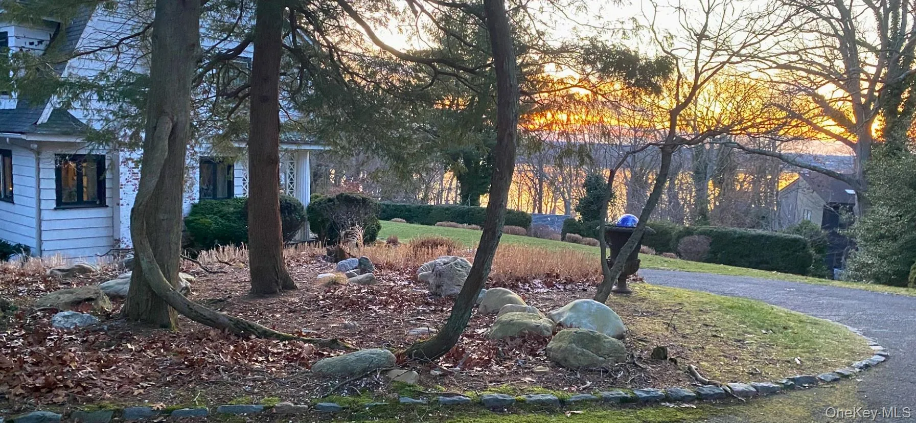 6 Arbutus Path, Brookhaven, NY, 5 Bedrooms Bedrooms, 12 Rooms Rooms,6 BathroomsBathrooms,Residential,For Rent,Arbutus,0,1061802 6 Arbutus Path, Brookhaven, NY, 5 Bedrooms Bedrooms, 12 Rooms Rooms,6 BathroomsBathrooms,Residential,For Rent,Arbutus,0,1061802