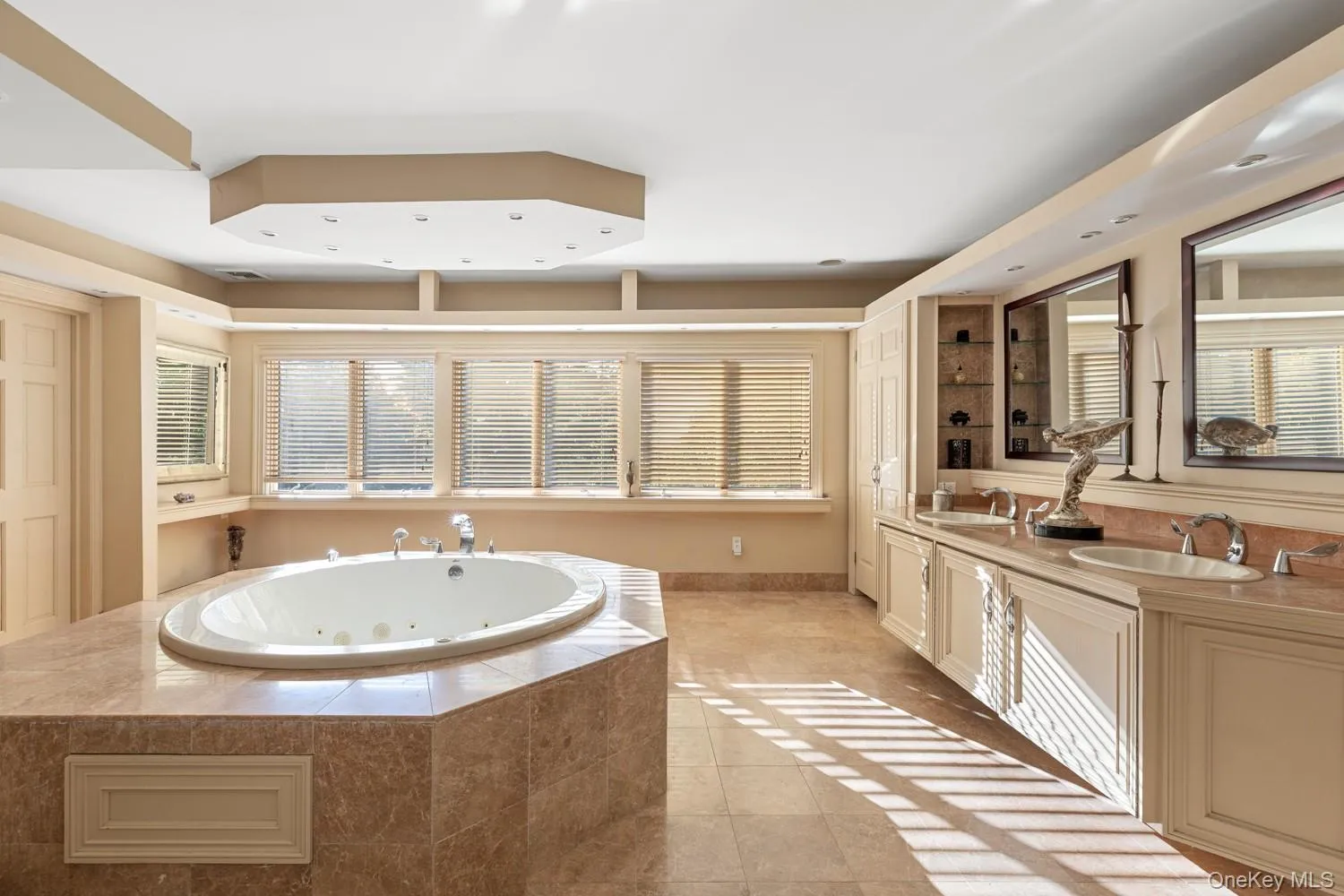 6 Arbutus Path, Brookhaven, NY, 5 Bedrooms Bedrooms, 12 Rooms Rooms,6 BathroomsBathrooms,Residential,For Rent,Arbutus,0,1061802 6 Arbutus Path, Brookhaven, NY, 5 Bedrooms Bedrooms, 12 Rooms Rooms,6 BathroomsBathrooms,Residential,For Rent,Arbutus,0,1061802