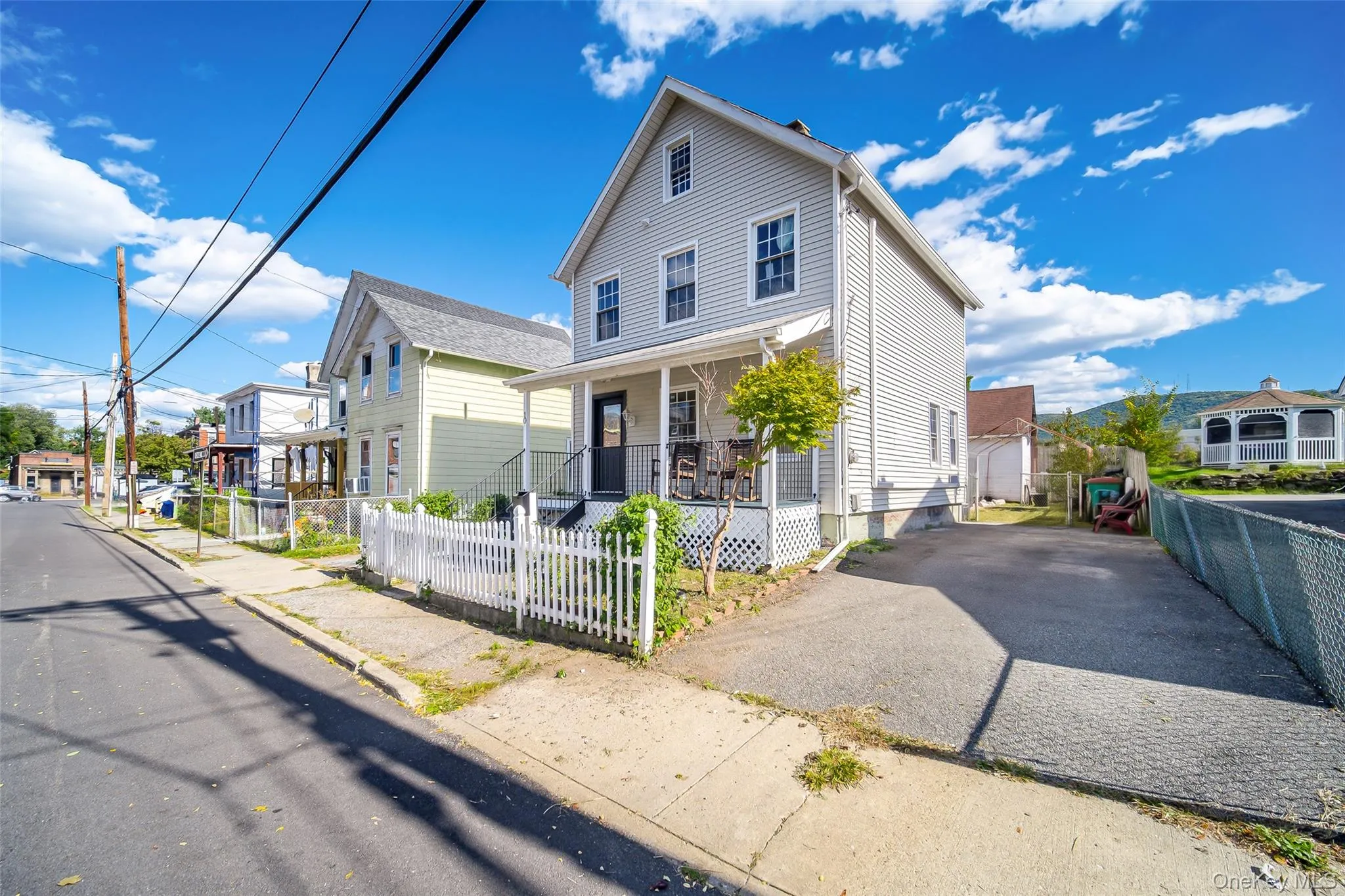 10 Cliff Street, Beacon, NY, 3 Bedroom Bedrooms, 10 Room Rooms,2 BathroomBathrooms,Residential Lease,For Rent,Cliff,0,1061817 10 Cliff Street, Beacon, NY, 3 Bedroom Bedrooms, 10 Room Rooms,2 BathroomBathrooms,Residential Lease,For Rent,Cliff,0,1061817