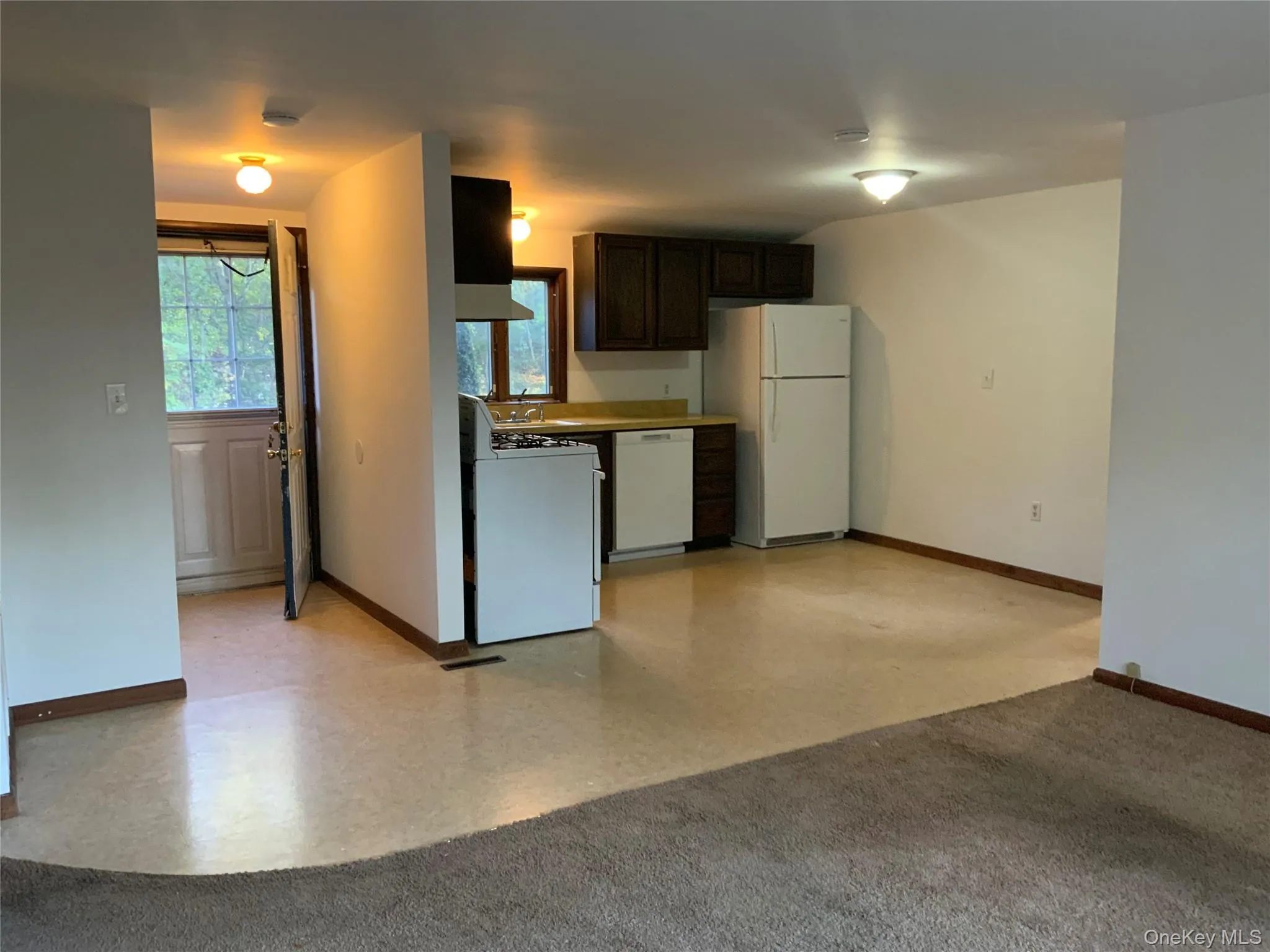 14 School Street, Chester Town, NY, 3 Bedrooms Bedrooms, 6 Rooms Rooms,1 BathroomBathrooms,Residential Lease,For Rent,School,0,1061818 14 School Street, Chester Town, NY, 3 Bedrooms Bedrooms, 6 Rooms Rooms,1 BathroomBathrooms,Residential Lease,For Rent,School,0,1061818