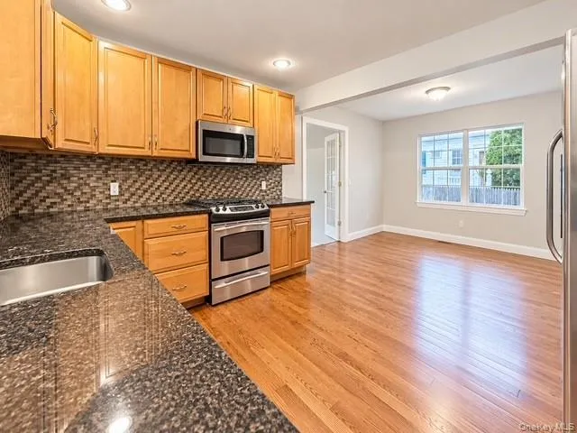 61 Westminster Drive, Brookhaven, NY, 3 Bedrooms Bedrooms, 7 Rooms Rooms,2 BathroomsBathrooms,Residential,For Rent,Westminster,0,1061820 61 Westminster Drive, Brookhaven, NY, 3 Bedrooms Bedrooms, 7 Rooms Rooms,2 BathroomsBathrooms,Residential,For Rent,Westminster,0,1061820