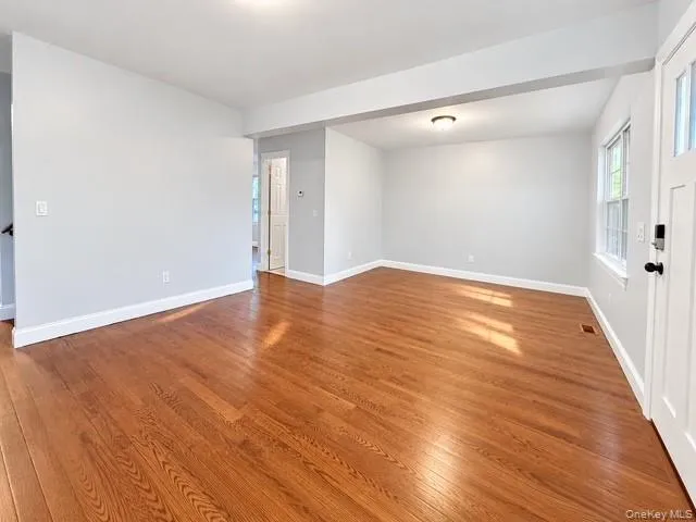 61 Westminster Drive, Brookhaven, NY, 3 Bedrooms Bedrooms, 7 Rooms Rooms,2 BathroomsBathrooms,Residential,For Rent,Westminster,0,1061820 61 Westminster Drive, Brookhaven, NY, 3 Bedrooms Bedrooms, 7 Rooms Rooms,2 BathroomsBathrooms,Residential,For Rent,Westminster,0,1061820