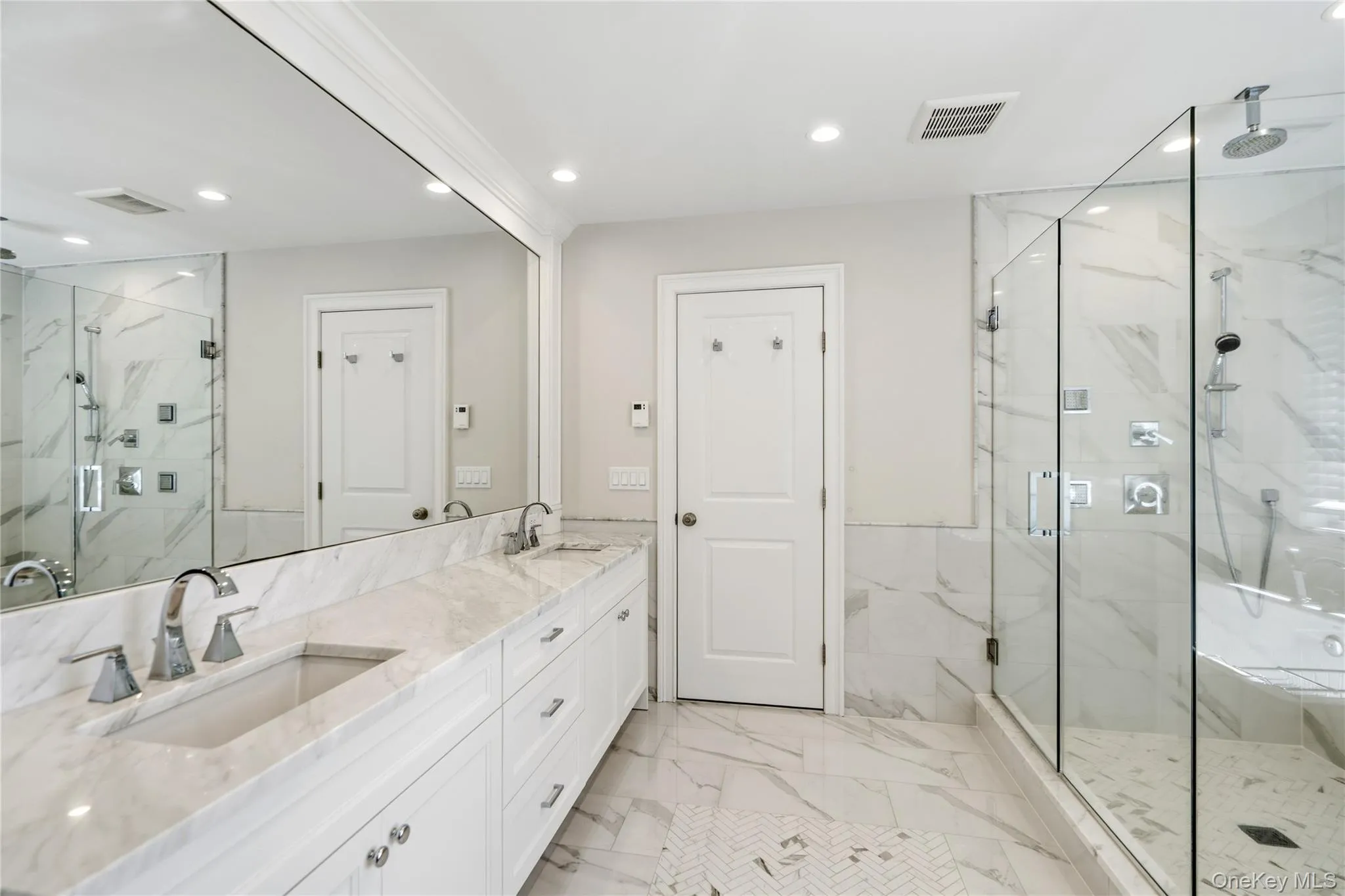 55 Belmont Circle, Oyster Bay, NY, 6 Bedrooms Bedrooms, 14 Rooms Rooms,5 BathroomsBathrooms,Residential,For Rent,Belmont,0,1061821 55 Belmont Circle, Oyster Bay, NY, 6 Bedrooms Bedrooms, 14 Rooms Rooms,5 BathroomsBathrooms,Residential,For Rent,Belmont,0,1061821