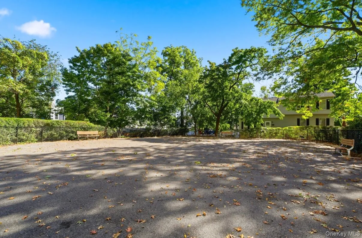 70 Locust Avenue, New Rochelle, NY, 2 Bedrooms Bedrooms, 4 Rooms Rooms,1 BathroomBathrooms,Residential,For Rent,Locust Avenue,0,1061828 70 Locust Avenue, New Rochelle, NY, 2 Bedrooms Bedrooms, 4 Rooms Rooms,1 BathroomBathrooms,Residential,For Rent,Locust Avenue,0,1061828