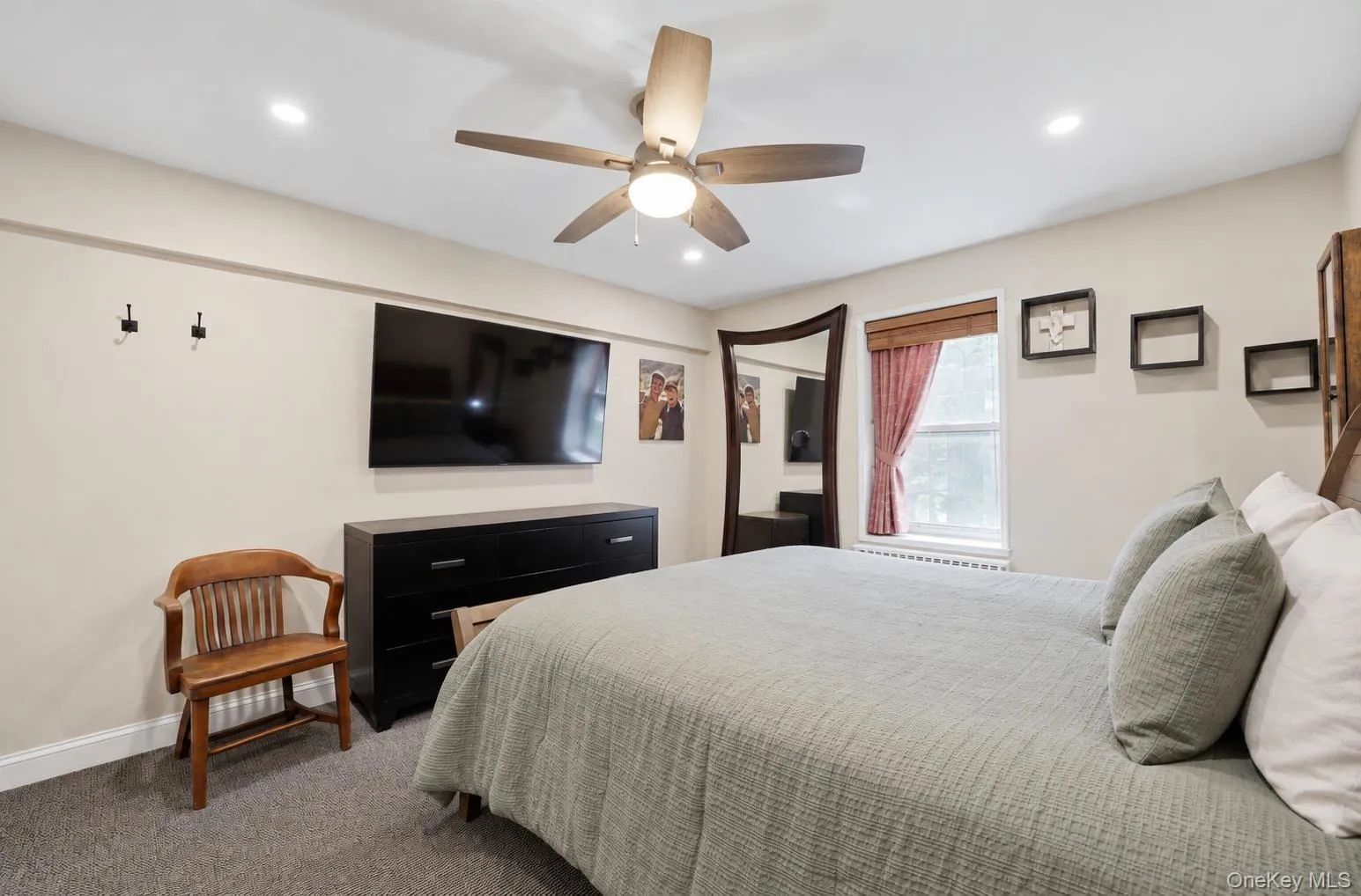 70 Locust Avenue, New Rochelle, NY, 2 Bedrooms Bedrooms, 4 Rooms Rooms,1 BathroomBathrooms,Residential,For Rent,Locust Avenue,0,1061828 70 Locust Avenue, New Rochelle, NY, 2 Bedrooms Bedrooms, 4 Rooms Rooms,1 BathroomBathrooms,Residential,For Rent,Locust Avenue,0,1061828