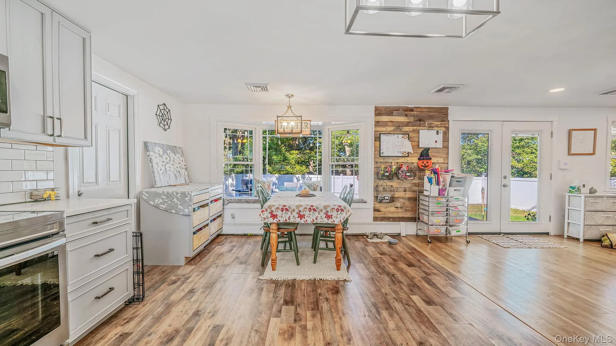 9 Hill Street, Brookhaven, NY, 3 Bedrooms Bedrooms, 6 Rooms Rooms,1 BathroomBathrooms,Residential,For Rent,Hill,0,1061830 9 Hill Street, Brookhaven, NY, 3 Bedrooms Bedrooms, 6 Rooms Rooms,1 BathroomBathrooms,Residential,For Rent,Hill,0,1061830