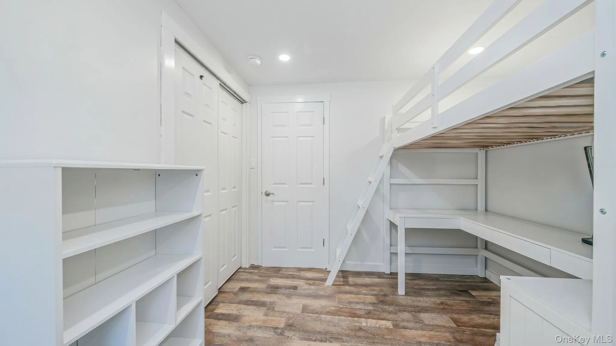 9 Hill Street, Brookhaven, NY, 3 Bedrooms Bedrooms, 6 Rooms Rooms,1 BathroomBathrooms,Residential,For Rent,Hill,0,1061830 9 Hill Street, Brookhaven, NY, 3 Bedrooms Bedrooms, 6 Rooms Rooms,1 BathroomBathrooms,Residential,For Rent,Hill,0,1061830
