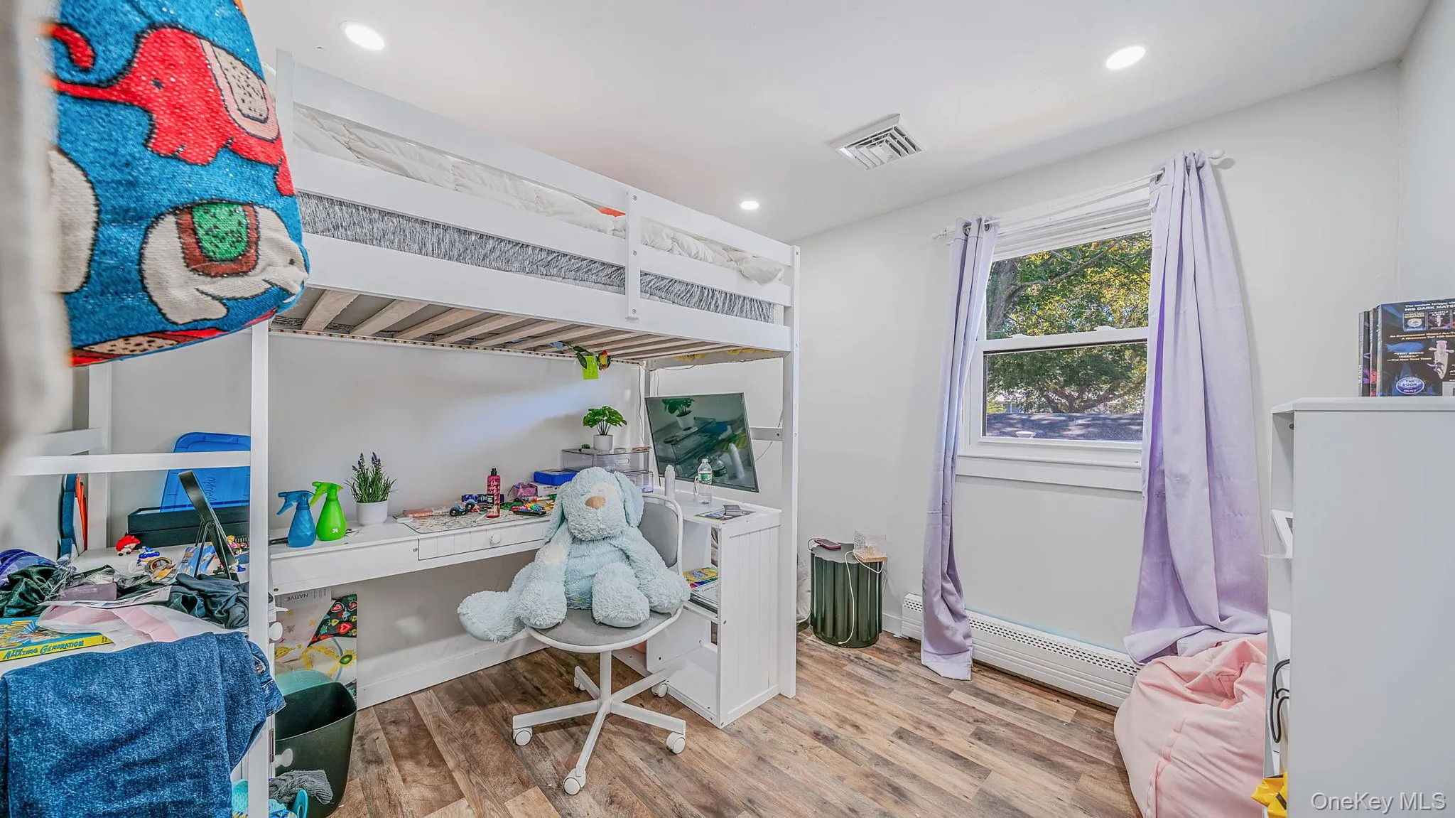 9 Hill Street, Brookhaven, NY, 3 Bedrooms Bedrooms, 6 Rooms Rooms,1 BathroomBathrooms,Residential,For Rent,Hill,0,1061830 9 Hill Street, Brookhaven, NY, 3 Bedrooms Bedrooms, 6 Rooms Rooms,1 BathroomBathrooms,Residential,For Rent,Hill,0,1061830