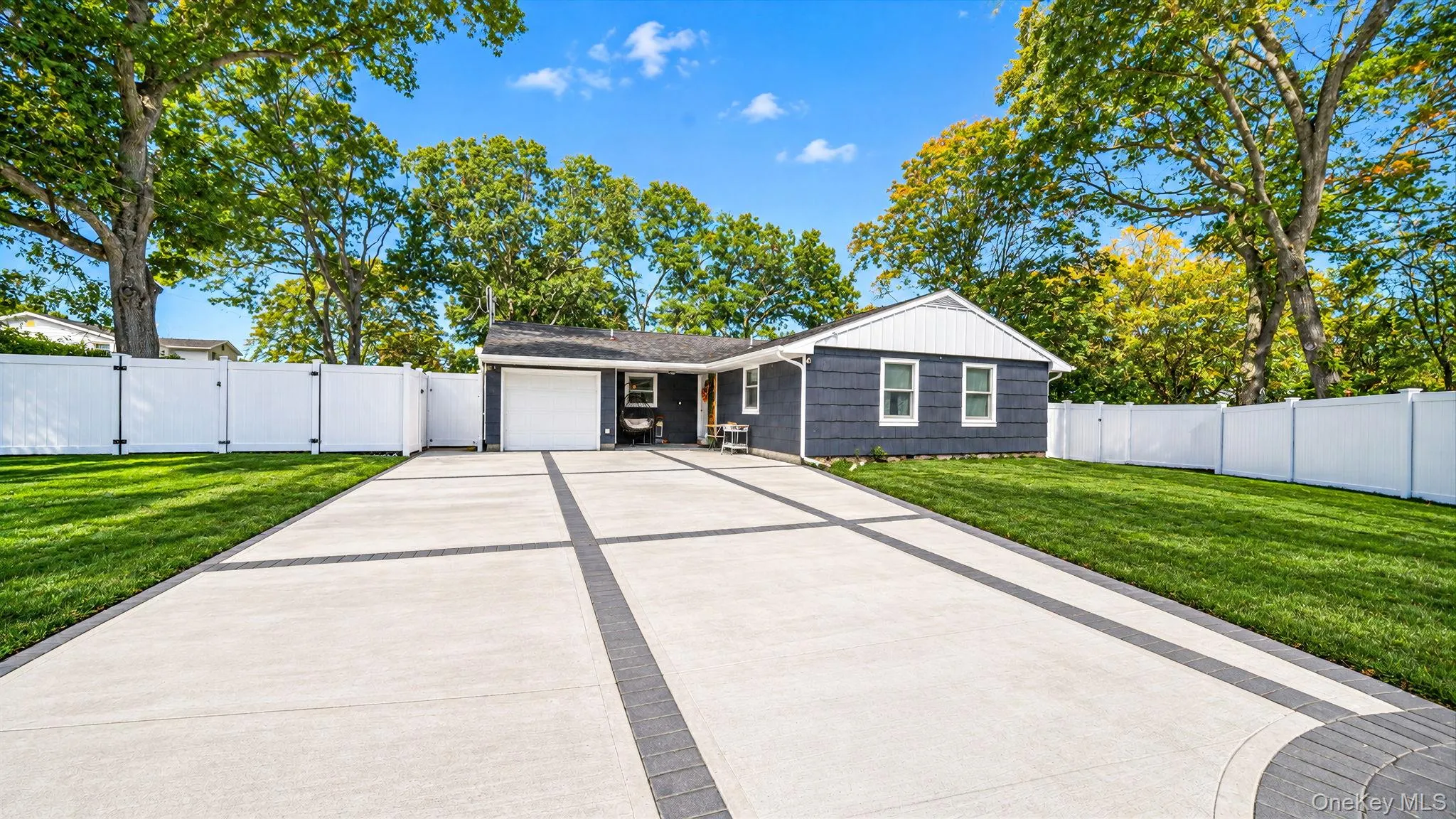 9 Hill Street, Brookhaven, NY, 3 Bedrooms Bedrooms, 6 Rooms Rooms,1 BathroomBathrooms,Residential,For Rent,Hill,0,1061830 9 Hill Street, Brookhaven, NY, 3 Bedrooms Bedrooms, 6 Rooms Rooms,1 BathroomBathrooms,Residential,For Rent,Hill,0,1061830