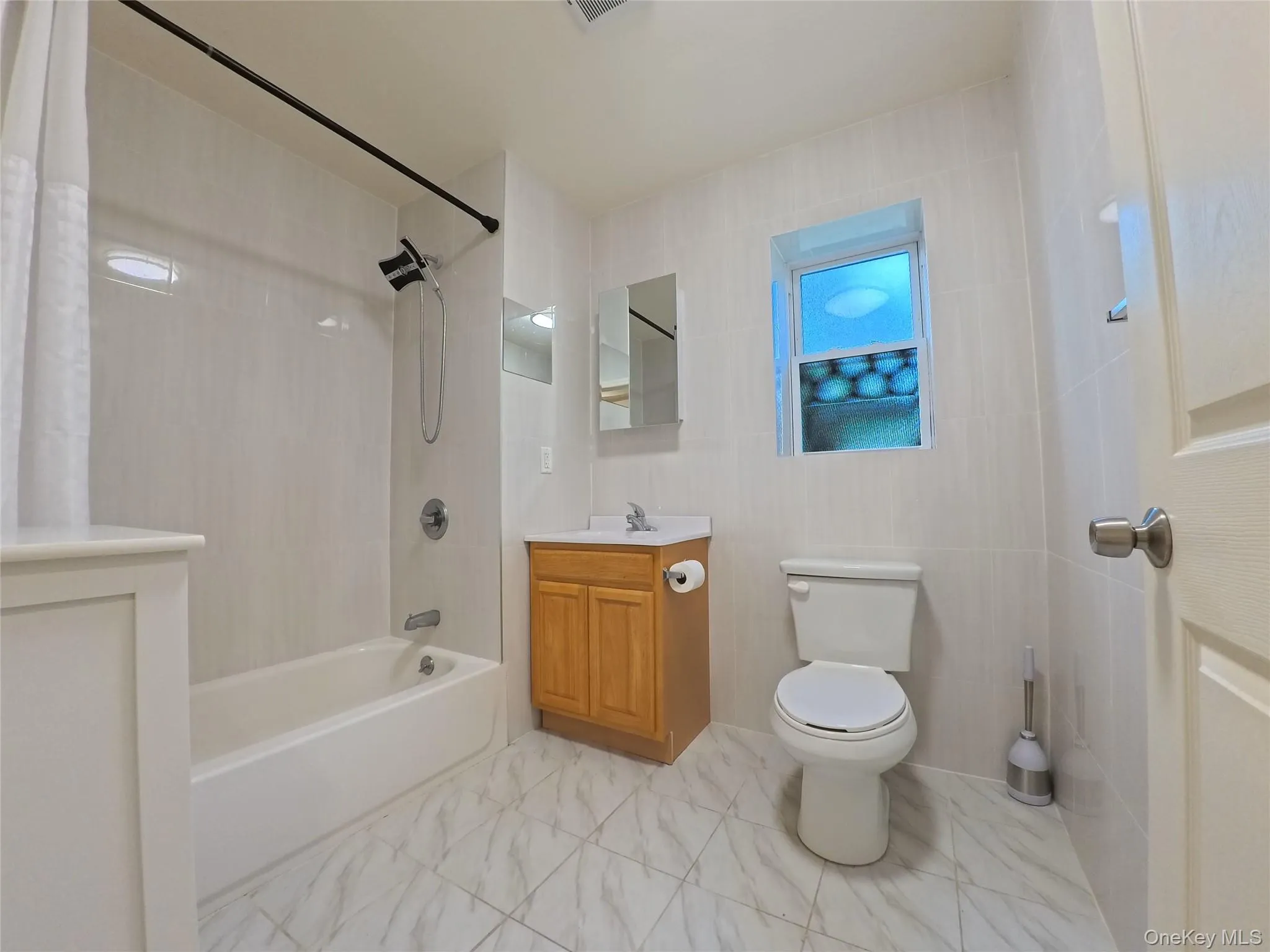 220-03 64th Avenue, New York, NY, 2 Bedroom Bedrooms, 6 Room Rooms,1 BathroomBathrooms,Residential Lease,For Rent,64th,0,1061831 220-03 64th Avenue, New York, NY, 2 Bedroom Bedrooms, 6 Room Rooms,1 BathroomBathrooms,Residential Lease,For Rent,64th,0,1061831