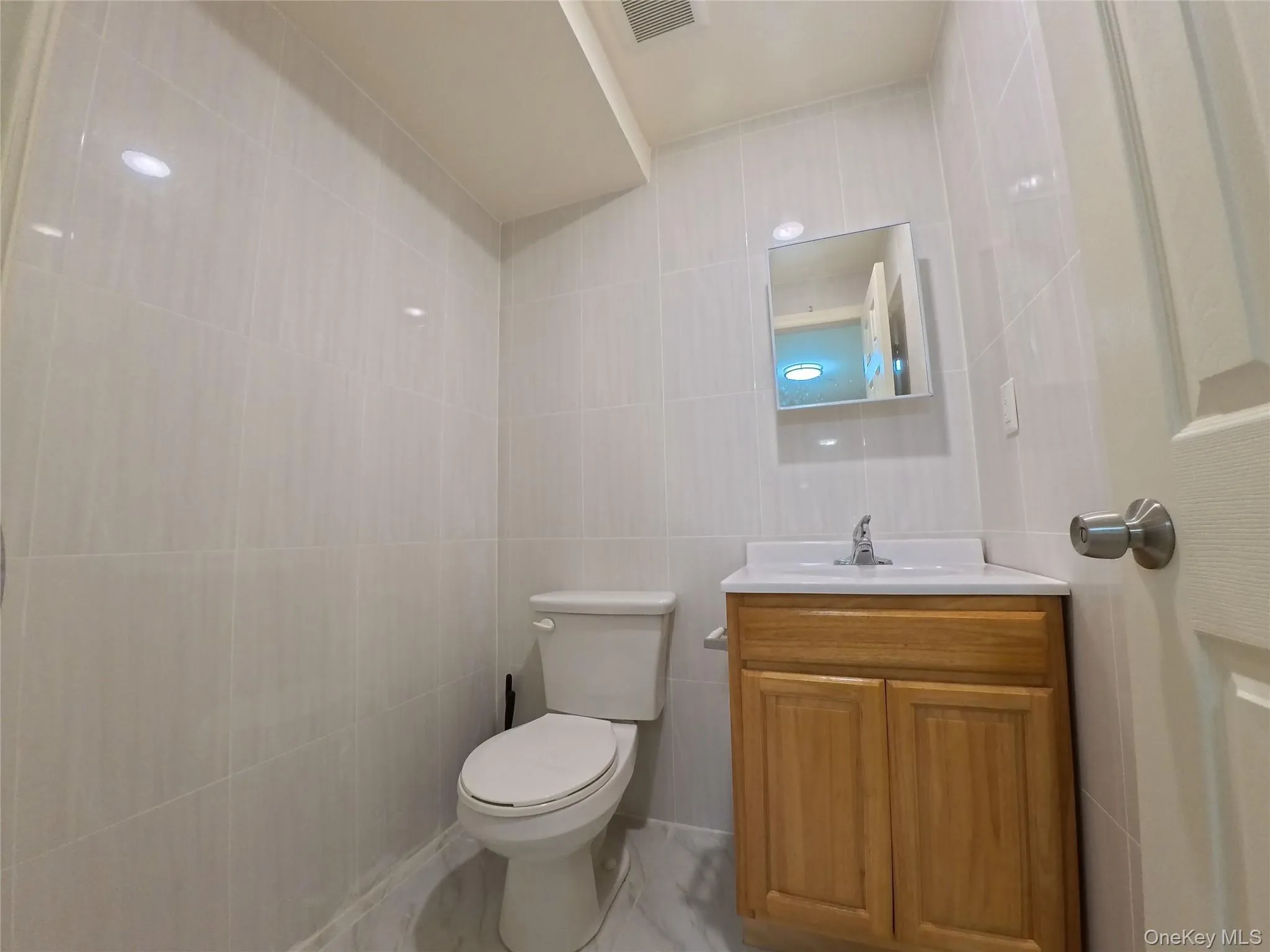 220-03 64th Avenue, New York, NY, 2 Bedroom Bedrooms, 6 Room Rooms,1 BathroomBathrooms,Residential Lease,For Rent,64th,0,1061831 220-03 64th Avenue, New York, NY, 2 Bedroom Bedrooms, 6 Room Rooms,1 BathroomBathrooms,Residential Lease,For Rent,64th,0,1061831