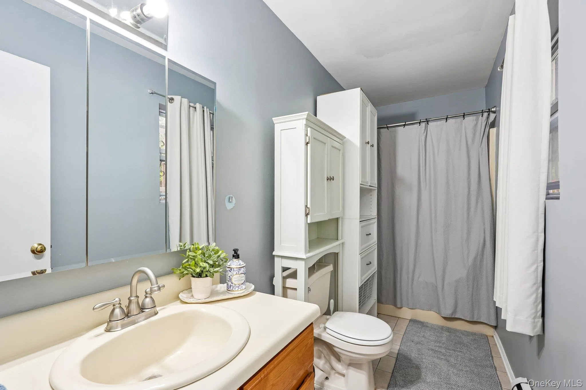 3 Hazel Court, Ramapo, NY, 5 Bedrooms Bedrooms, 10 Rooms Rooms,3 BathroomsBathrooms,Residential,For Rent,Hazel,0,1061835 3 Hazel Court, Ramapo, NY, 5 Bedrooms Bedrooms, 10 Rooms Rooms,3 BathroomsBathrooms,Residential,For Rent,Hazel,0,1061835