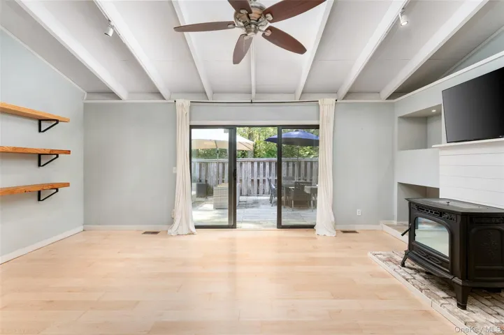 274 Little Fresh Pond Road, Southampton, New York 11968
