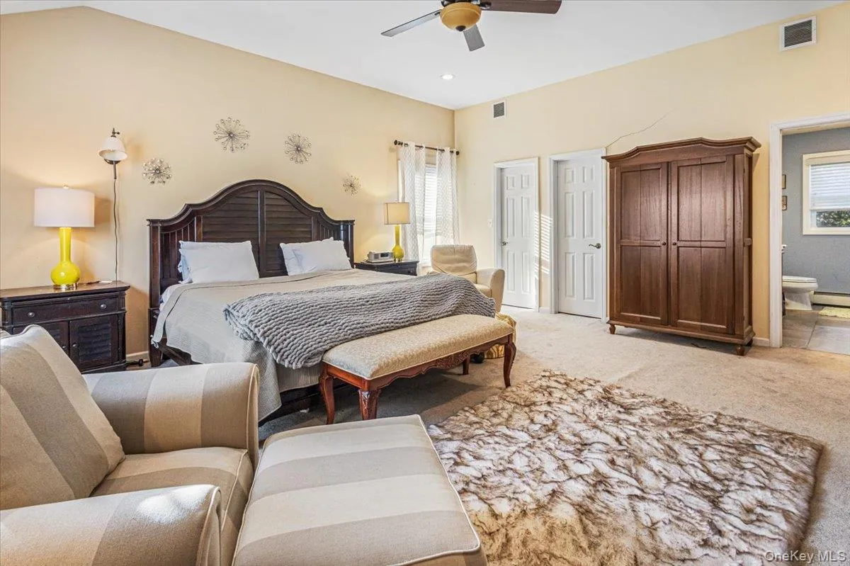 61 Delamere Street, Huntington, NY, 4 Bedrooms Bedrooms, 7 Rooms Rooms,2 BathroomsBathrooms,Residential,For Rent,Delamere,0,1061839 61 Delamere Street, Huntington, NY, 4 Bedrooms Bedrooms, 7 Rooms Rooms,2 BathroomsBathrooms,Residential,For Rent,Delamere,0,1061839