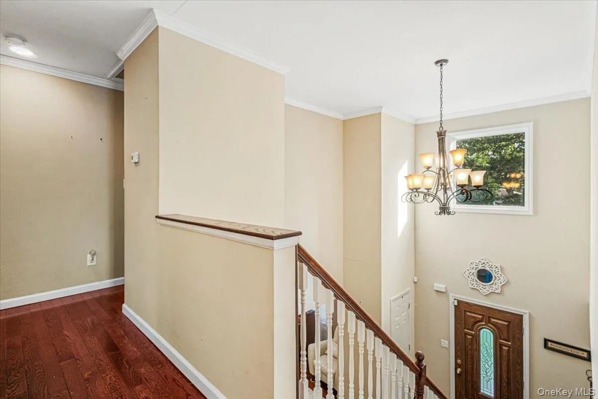 61 Delamere Street, Huntington, NY, 4 Bedrooms Bedrooms, 7 Rooms Rooms,2 BathroomsBathrooms,Residential,For Rent,Delamere,0,1061839 61 Delamere Street, Huntington, NY, 4 Bedrooms Bedrooms, 7 Rooms Rooms,2 BathroomsBathrooms,Residential,For Rent,Delamere,0,1061839