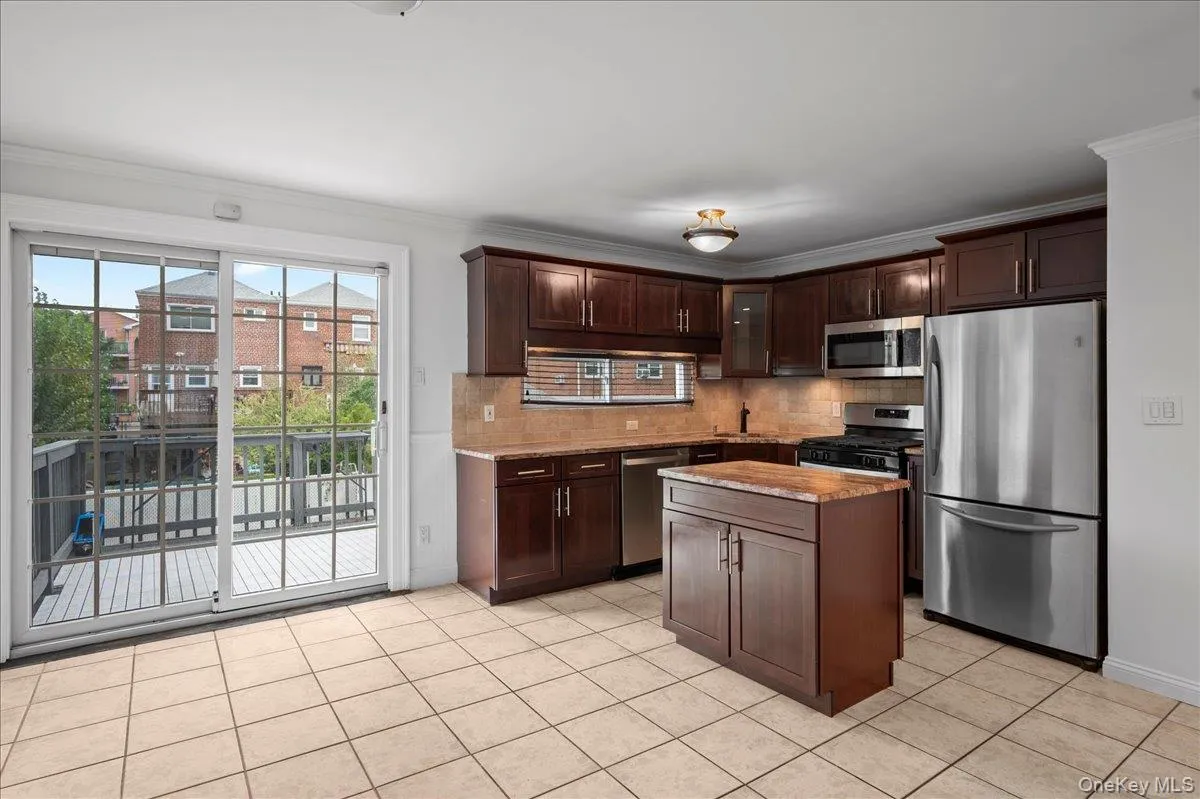 1481 Stadium Avenue, New York, NY, 3 Bedrooms Bedrooms, 6 Rooms Rooms,2 BathroomsBathrooms,Residential,For Rent,Stadium,0,1061842 1481 Stadium Avenue, New York, NY, 3 Bedrooms Bedrooms, 6 Rooms Rooms,2 BathroomsBathrooms,Residential,For Rent,Stadium,0,1061842