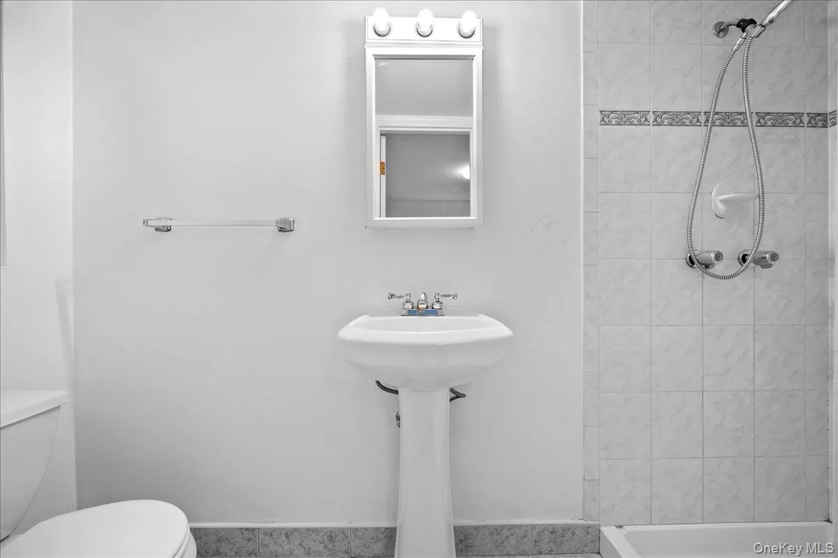 1481 Stadium Avenue, New York, NY, 3 Bedrooms Bedrooms, 6 Rooms Rooms,2 BathroomsBathrooms,Residential,For Rent,Stadium,0,1061842 1481 Stadium Avenue, New York, NY, 3 Bedrooms Bedrooms, 6 Rooms Rooms,2 BathroomsBathrooms,Residential,For Rent,Stadium,0,1061842