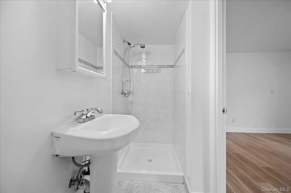 1481 Stadium Avenue, New York, NY, 3 Bedrooms Bedrooms, 6 Rooms Rooms,2 BathroomsBathrooms,Residential,For Rent,Stadium,0,1061842 1481 Stadium Avenue, New York, NY, 3 Bedrooms Bedrooms, 6 Rooms Rooms,2 BathroomsBathrooms,Residential,For Rent,Stadium,0,1061842