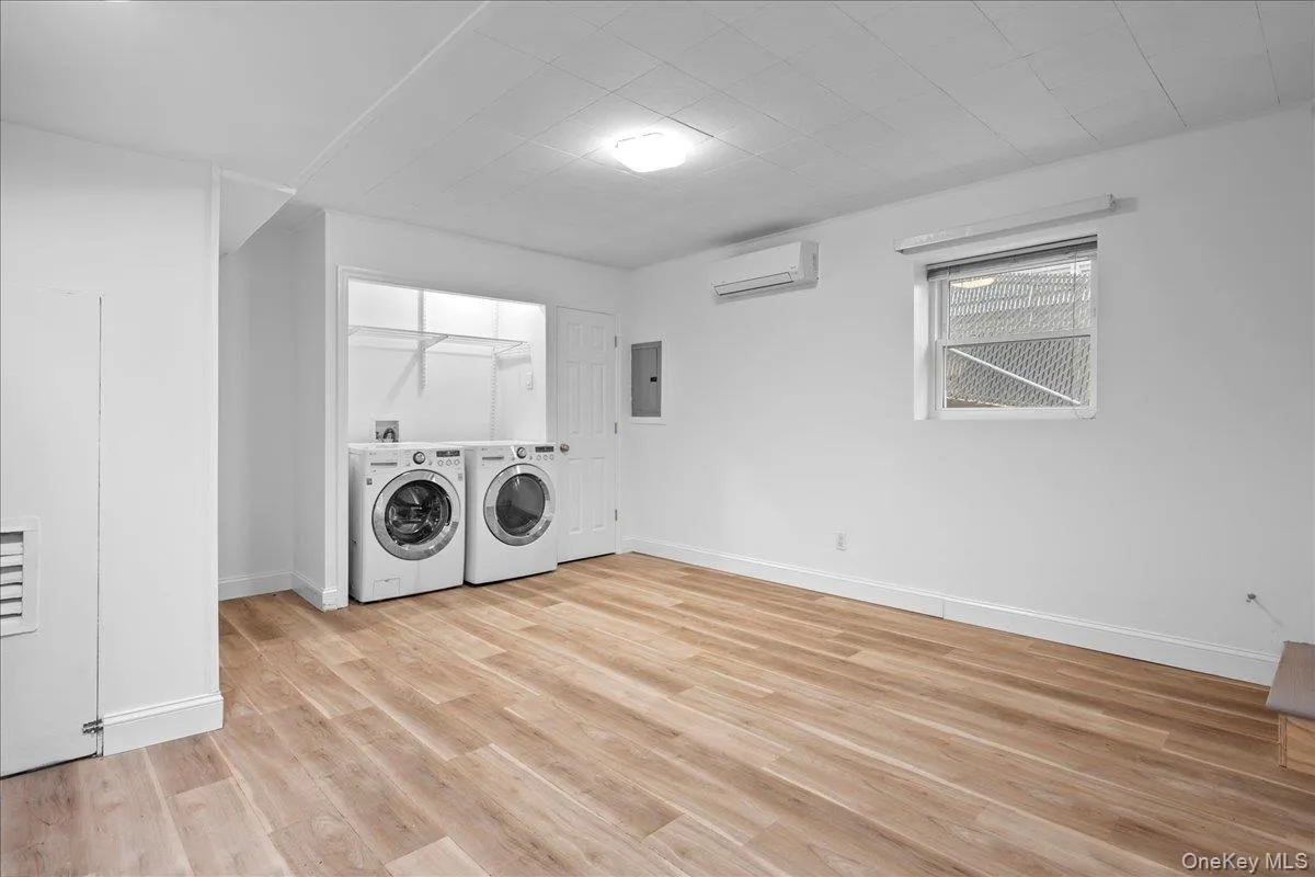 1481 Stadium Avenue, New York, NY, 3 Bedrooms Bedrooms, 6 Rooms Rooms,2 BathroomsBathrooms,Residential,For Rent,Stadium,0,1061842 1481 Stadium Avenue, New York, NY, 3 Bedrooms Bedrooms, 6 Rooms Rooms,2 BathroomsBathrooms,Residential,For Rent,Stadium,0,1061842