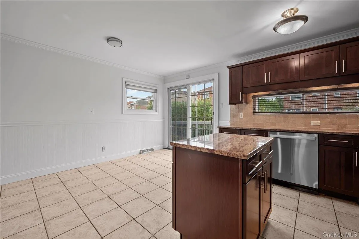 1481 Stadium Avenue, New York, NY, 3 Bedrooms Bedrooms, 6 Rooms Rooms,2 BathroomsBathrooms,Residential,For Rent,Stadium,0,1061842 1481 Stadium Avenue, New York, NY, 3 Bedrooms Bedrooms, 6 Rooms Rooms,2 BathroomsBathrooms,Residential,For Rent,Stadium,0,1061842