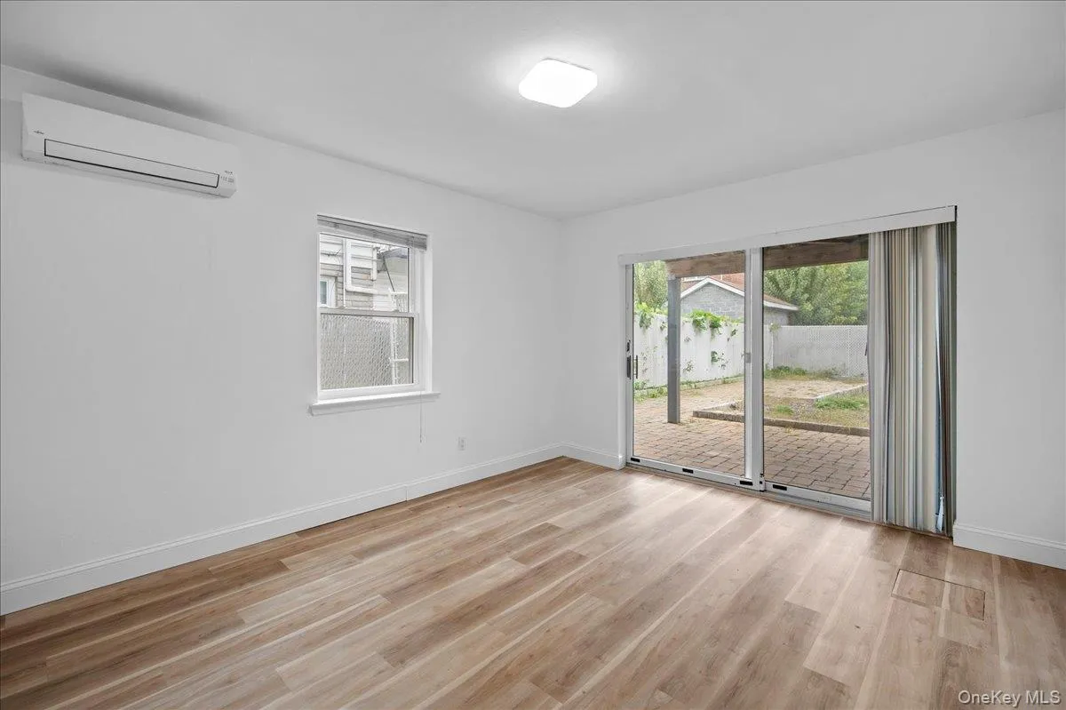 1481 Stadium Avenue, New York, NY, 3 Bedrooms Bedrooms, 6 Rooms Rooms,2 BathroomsBathrooms,Residential,For Rent,Stadium,0,1061842 1481 Stadium Avenue, New York, NY, 3 Bedrooms Bedrooms, 6 Rooms Rooms,2 BathroomsBathrooms,Residential,For Rent,Stadium,0,1061842