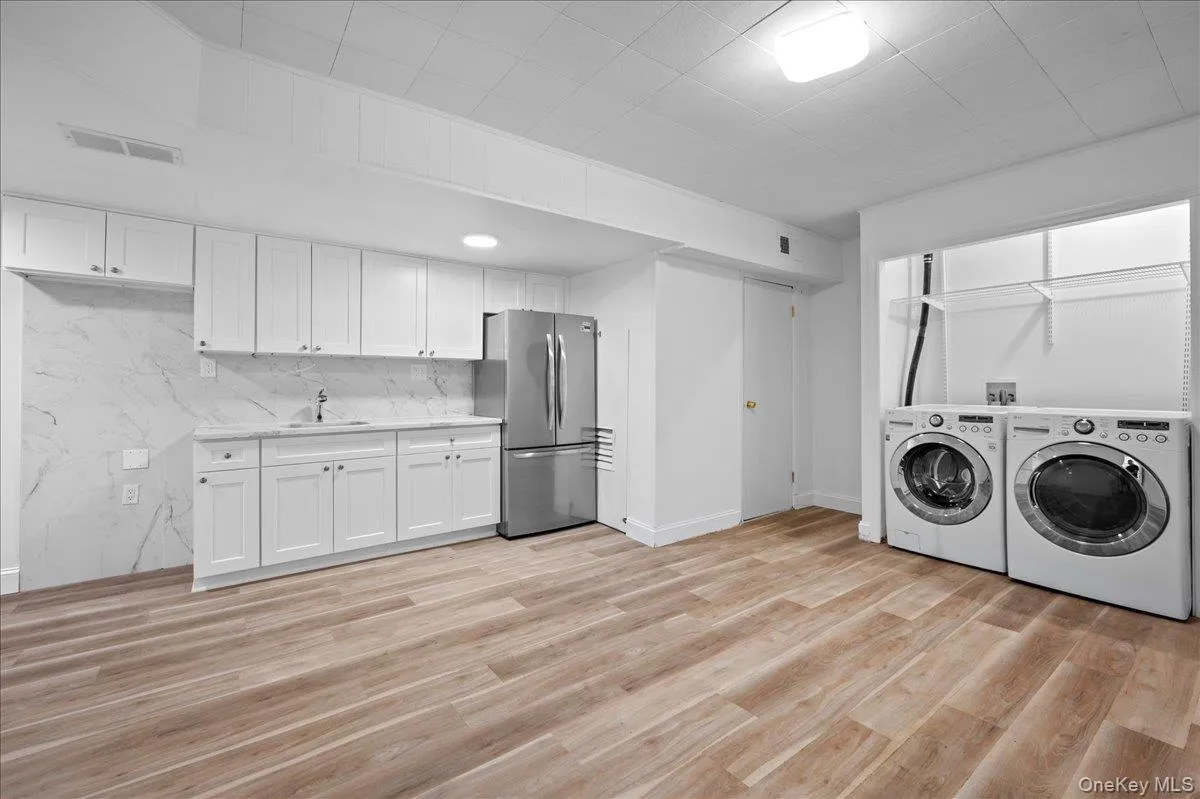 1481 Stadium Avenue, New York, NY, 3 Bedrooms Bedrooms, 6 Rooms Rooms,2 BathroomsBathrooms,Residential,For Rent,Stadium,0,1061842 1481 Stadium Avenue, New York, NY, 3 Bedrooms Bedrooms, 6 Rooms Rooms,2 BathroomsBathrooms,Residential,For Rent,Stadium,0,1061842