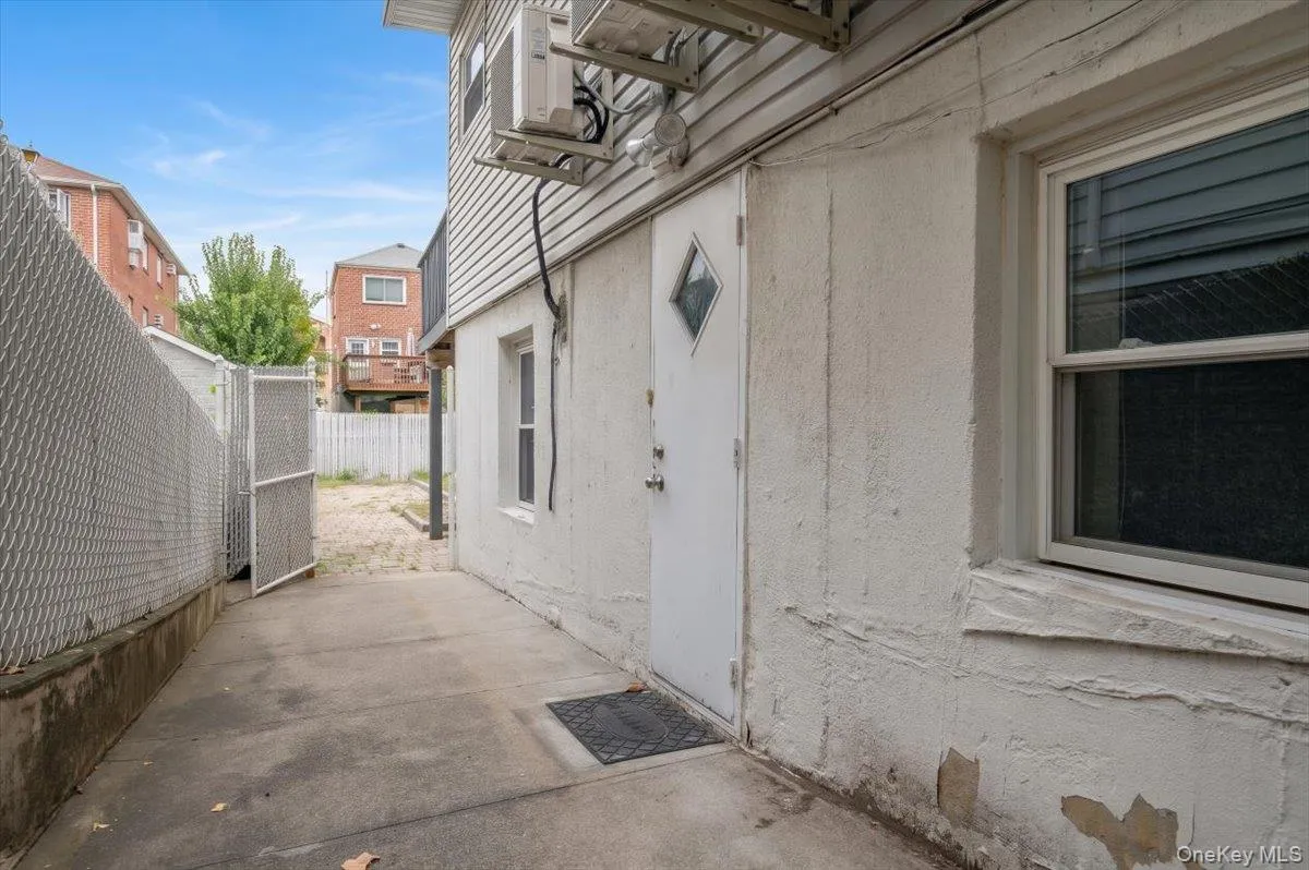 1481 Stadium Avenue, New York, NY, 3 Bedrooms Bedrooms, 6 Rooms Rooms,2 BathroomsBathrooms,Residential,For Rent,Stadium,0,1061842 1481 Stadium Avenue, New York, NY, 3 Bedrooms Bedrooms, 6 Rooms Rooms,2 BathroomsBathrooms,Residential,For Rent,Stadium,0,1061842