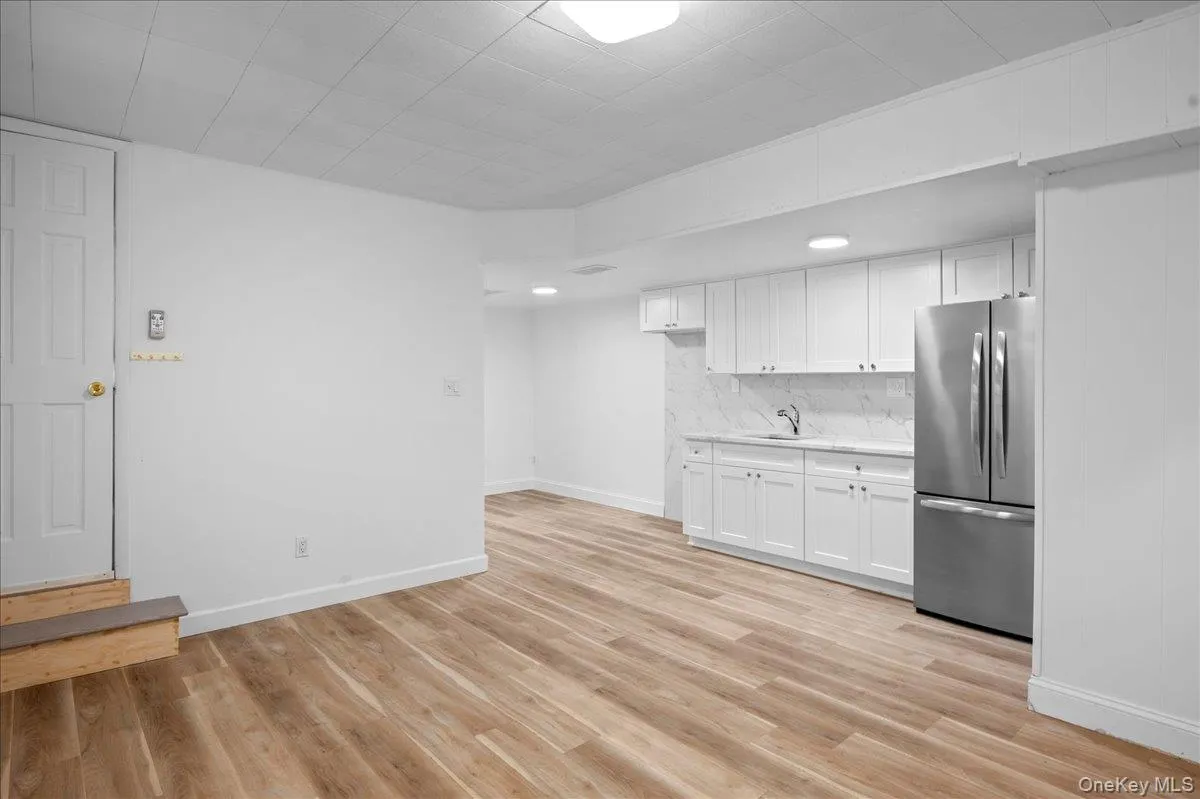 1481 Stadium Avenue, New York, NY, 3 Bedrooms Bedrooms, 6 Rooms Rooms,2 BathroomsBathrooms,Residential,For Rent,Stadium,0,1061842 1481 Stadium Avenue, New York, NY, 3 Bedrooms Bedrooms, 6 Rooms Rooms,2 BathroomsBathrooms,Residential,For Rent,Stadium,0,1061842
