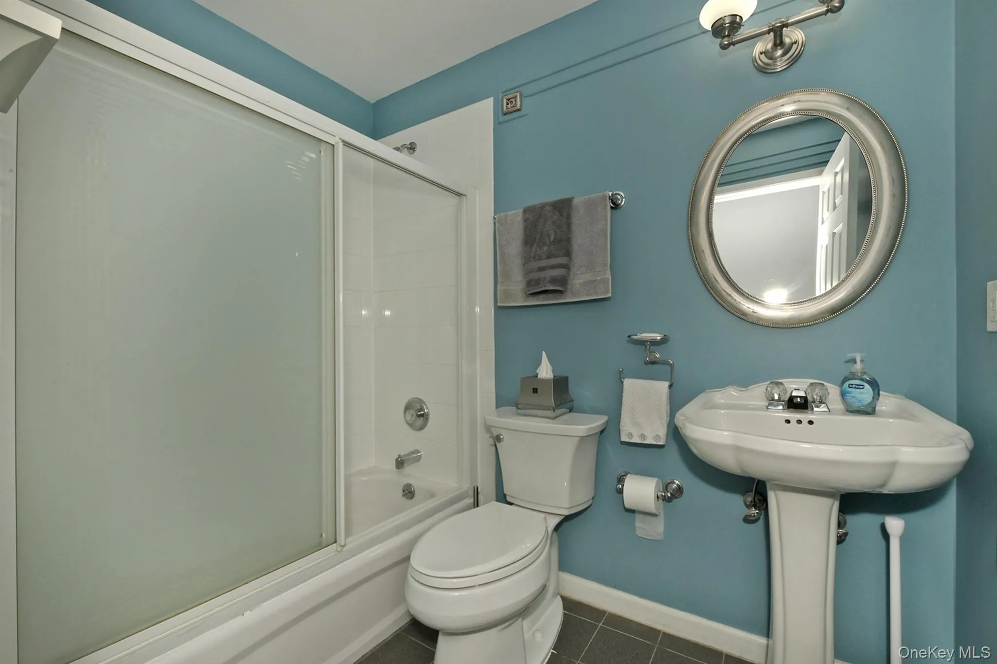 81 C Robinson Avenue, Brookhaven, NY, 3 Bedrooms Bedrooms, 7 Rooms Rooms,2 BathroomsBathrooms,Residential,For Rent,Robinson,0,1061843 81 C Robinson Avenue, Brookhaven, NY, 3 Bedrooms Bedrooms, 7 Rooms Rooms,2 BathroomsBathrooms,Residential,For Rent,Robinson,0,1061843