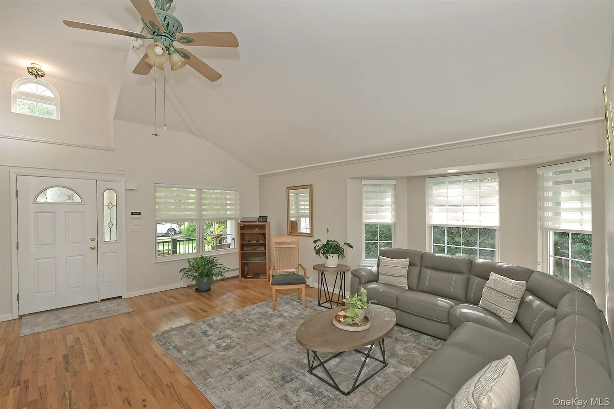 81 C Robinson Avenue, Brookhaven, NY, 3 Bedrooms Bedrooms, 7 Rooms Rooms,2 BathroomsBathrooms,Residential,For Rent,Robinson,0,1061843 81 C Robinson Avenue, Brookhaven, NY, 3 Bedrooms Bedrooms, 7 Rooms Rooms,2 BathroomsBathrooms,Residential,For Rent,Robinson,0,1061843