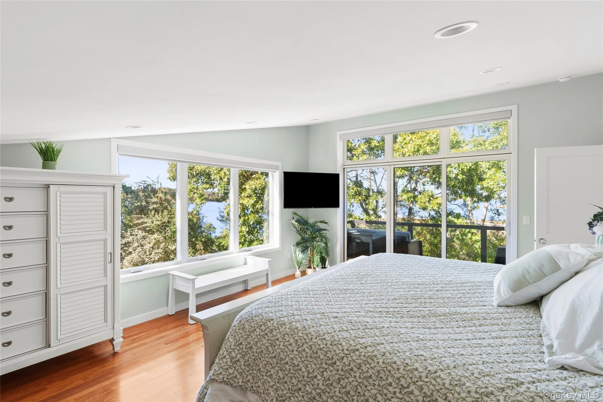 27 Pierson Road, Southampton, NY, 2 Bedrooms Bedrooms, 6 Rooms Rooms,2 BathroomsBathrooms,Residential,For Rent,Pierson,0,1061851 27 Pierson Road, Southampton, NY, 2 Bedrooms Bedrooms, 6 Rooms Rooms,2 BathroomsBathrooms,Residential,For Rent,Pierson,0,1061851